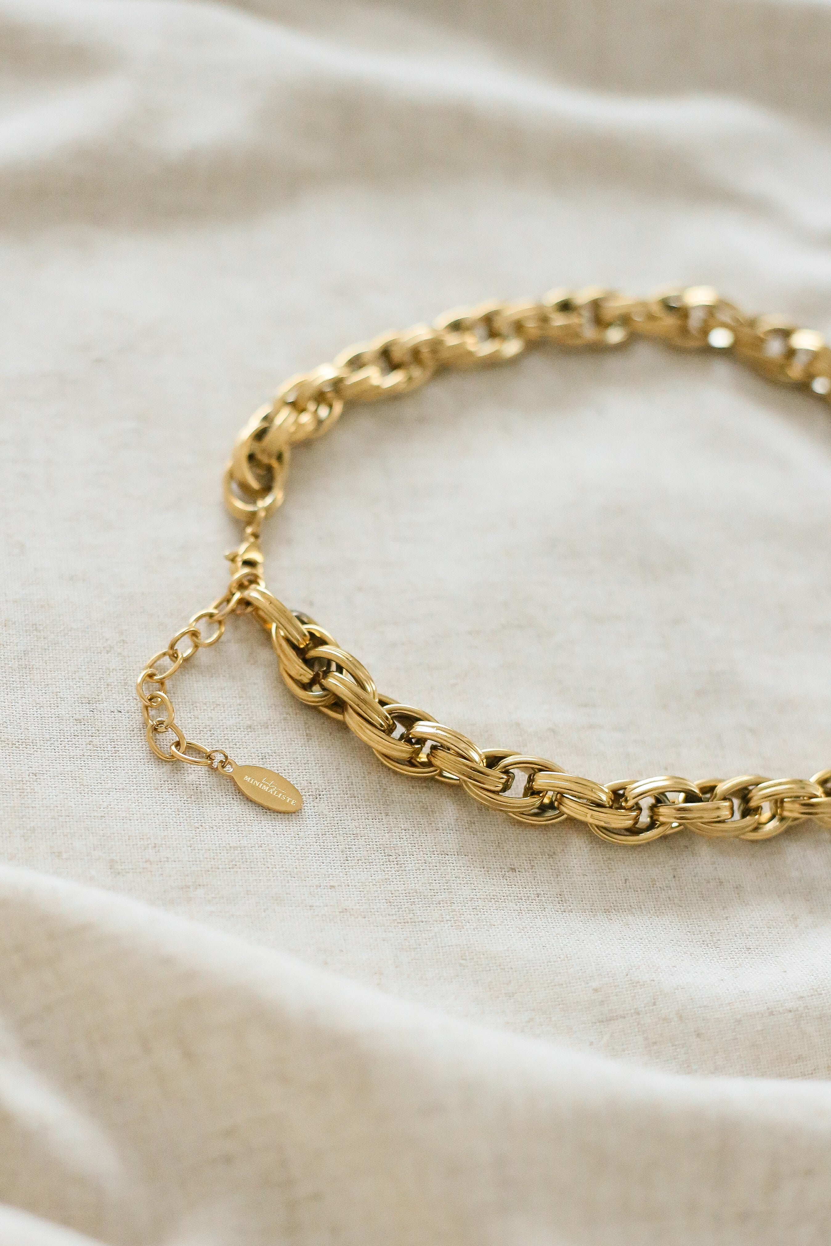 Isadora Necklace - has waterproof, durable, elegant and vintage inspired jewelry