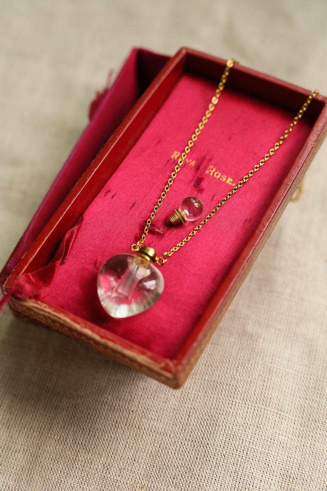 Isolde Necklace - has waterproof, durable, elegant and vintage inspired jewelry