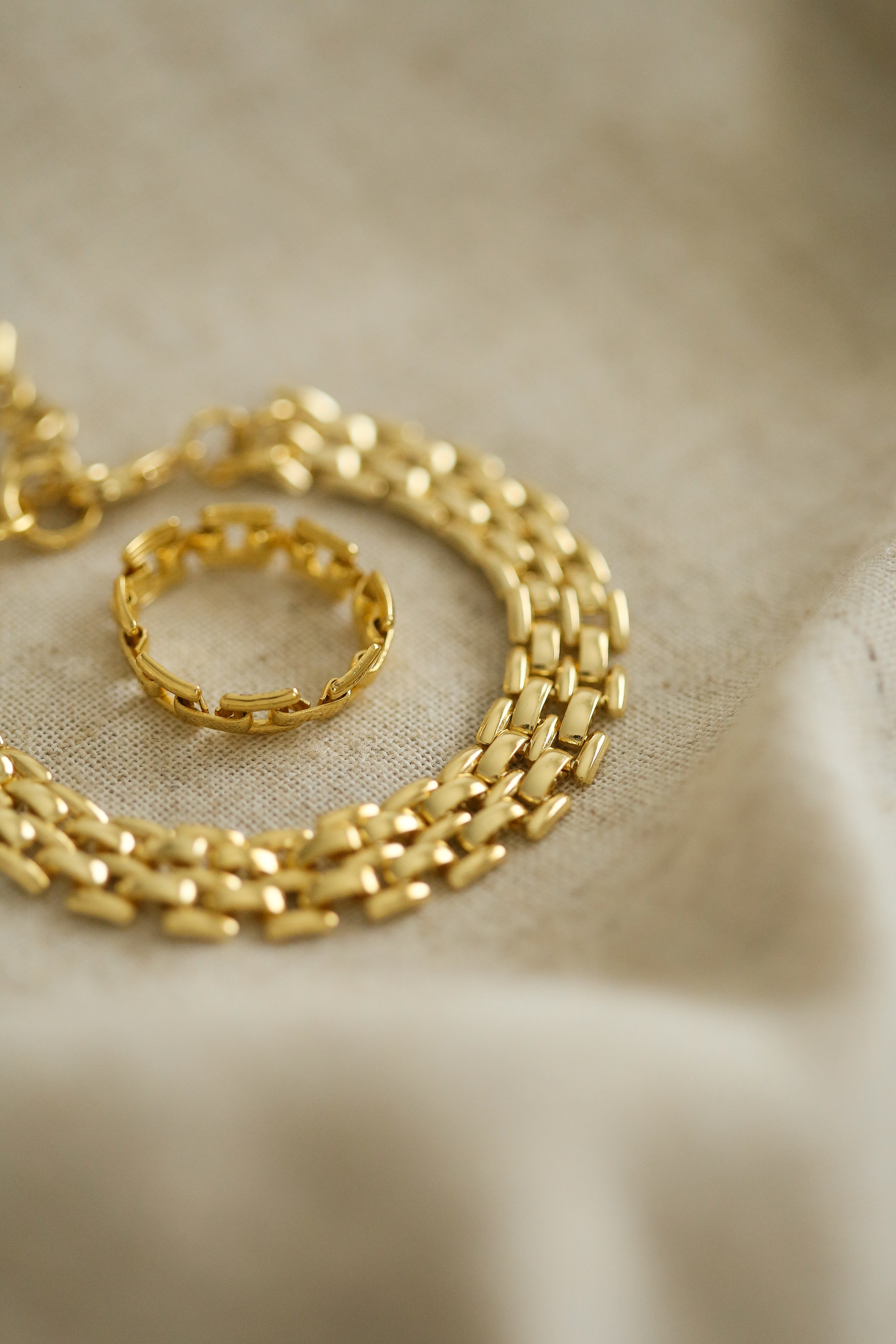 Jeanne Bracelet & Ring - has waterproof, durable, elegant and vintage inspired jewelry