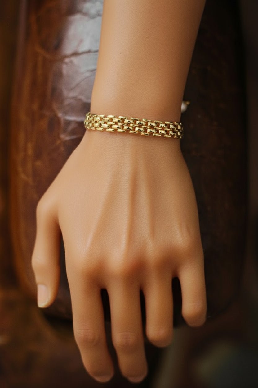 Jeanne Bracelet & Ring - has waterproof, durable, elegant and vintage inspired jewelry