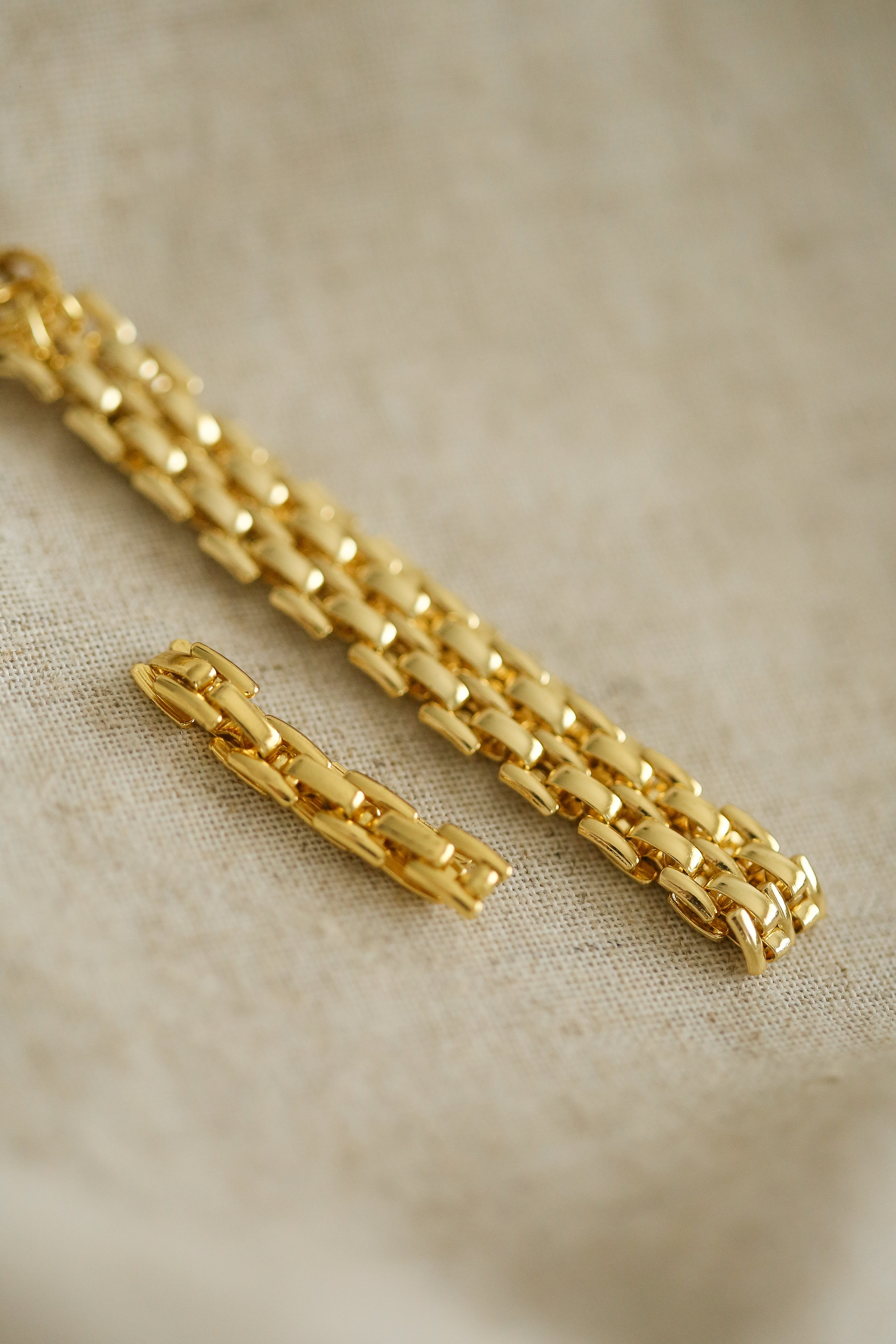 Jeanne Bracelet & Ring - has waterproof, durable, elegant and vintage inspired jewelry