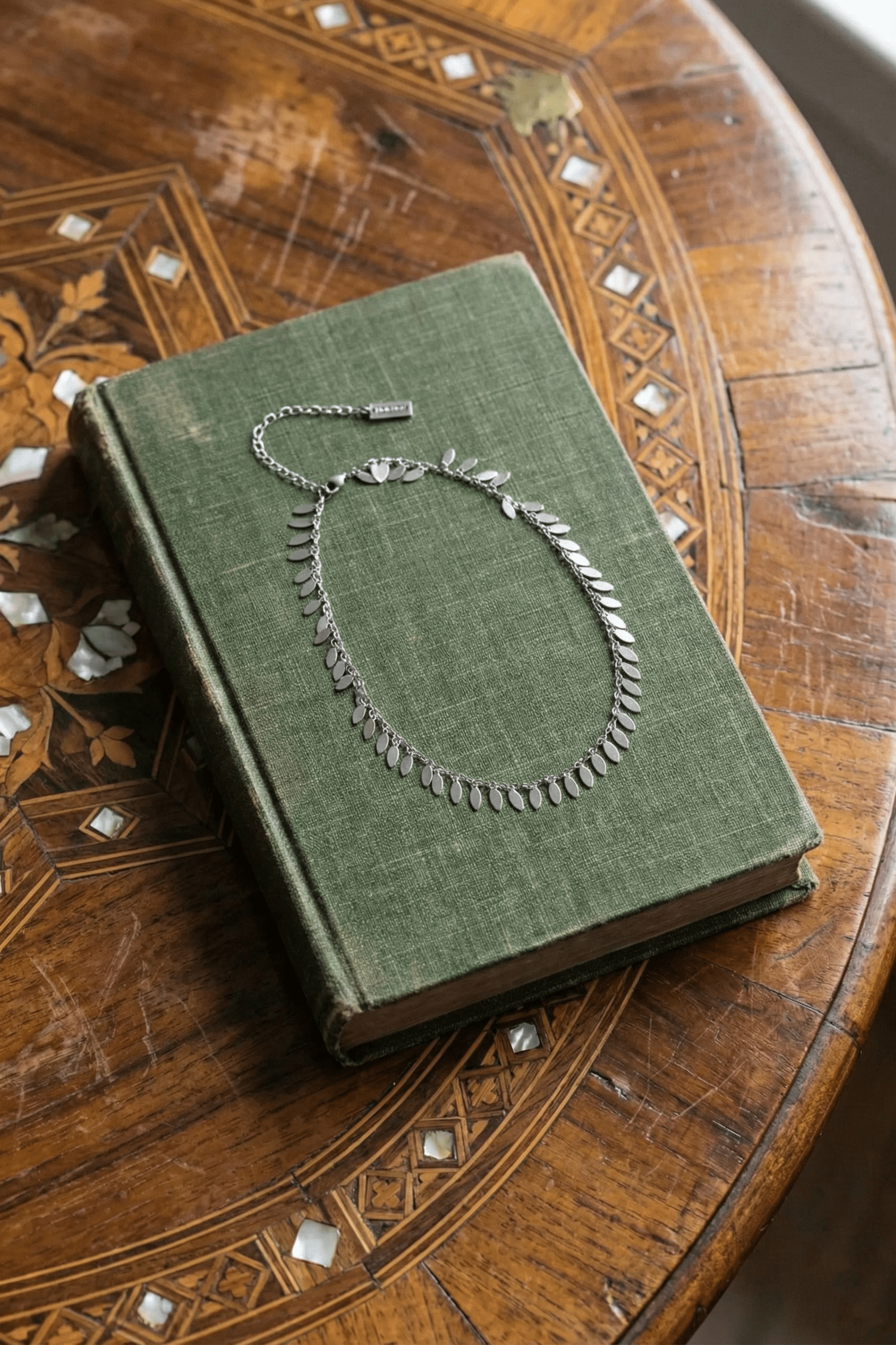 Joanna Choker - has waterproof, durable, elegant and vintage inspired jewelry