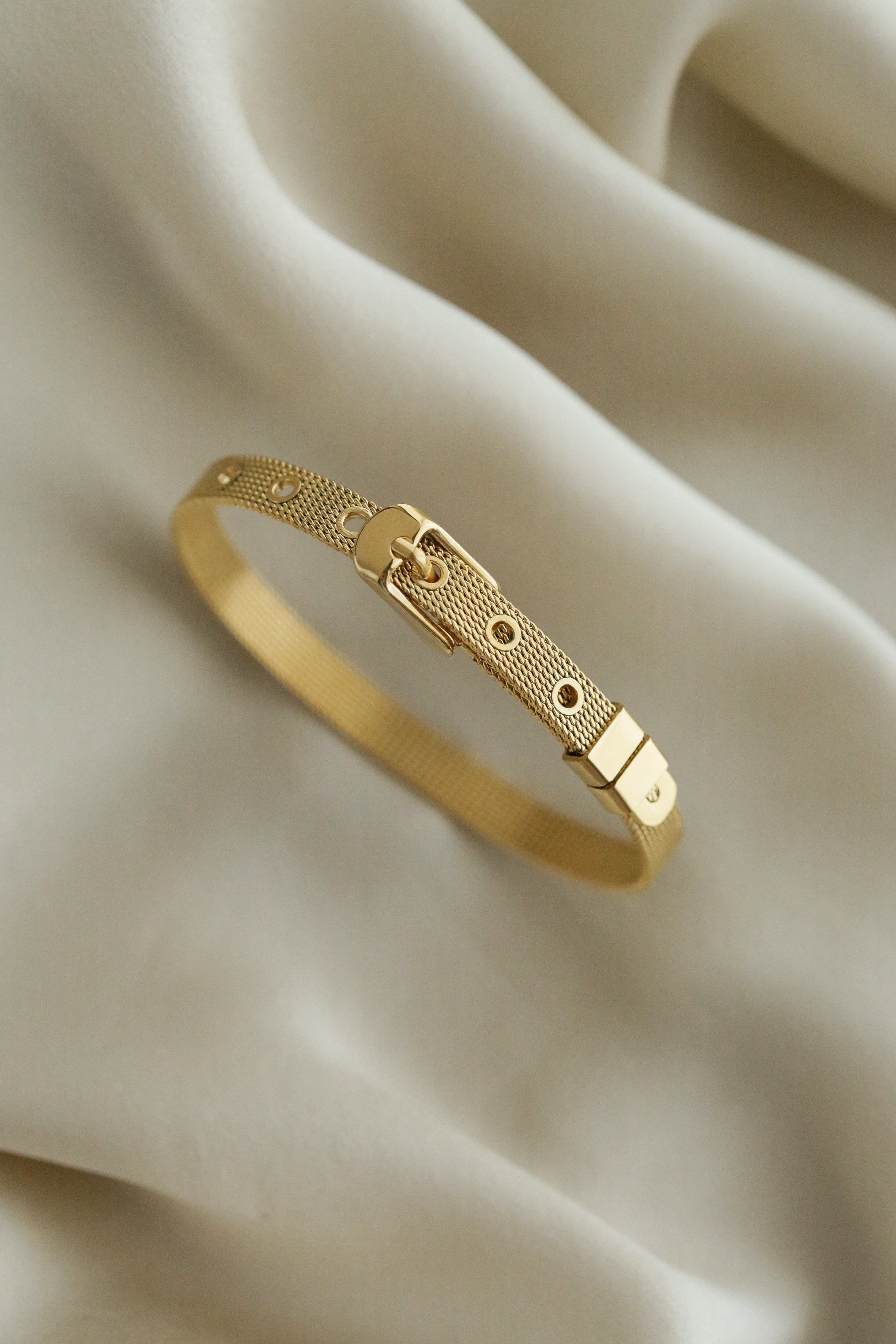 Kensington Bracelet - has waterproof, durable, elegant and vintage inspired jewelry