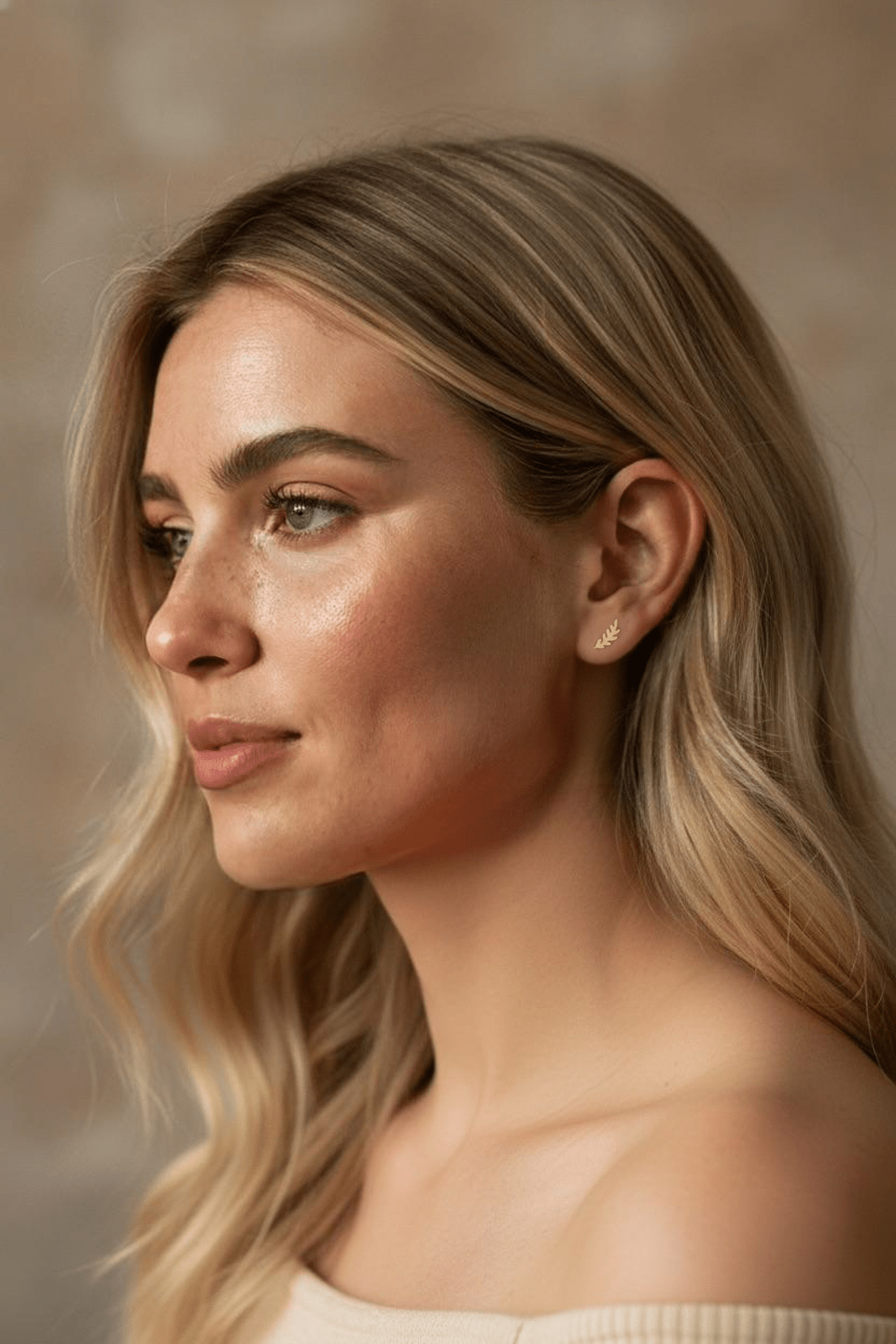 Lille Tiny Studs - has waterproof, durable, elegant and vintage inspired jewelry