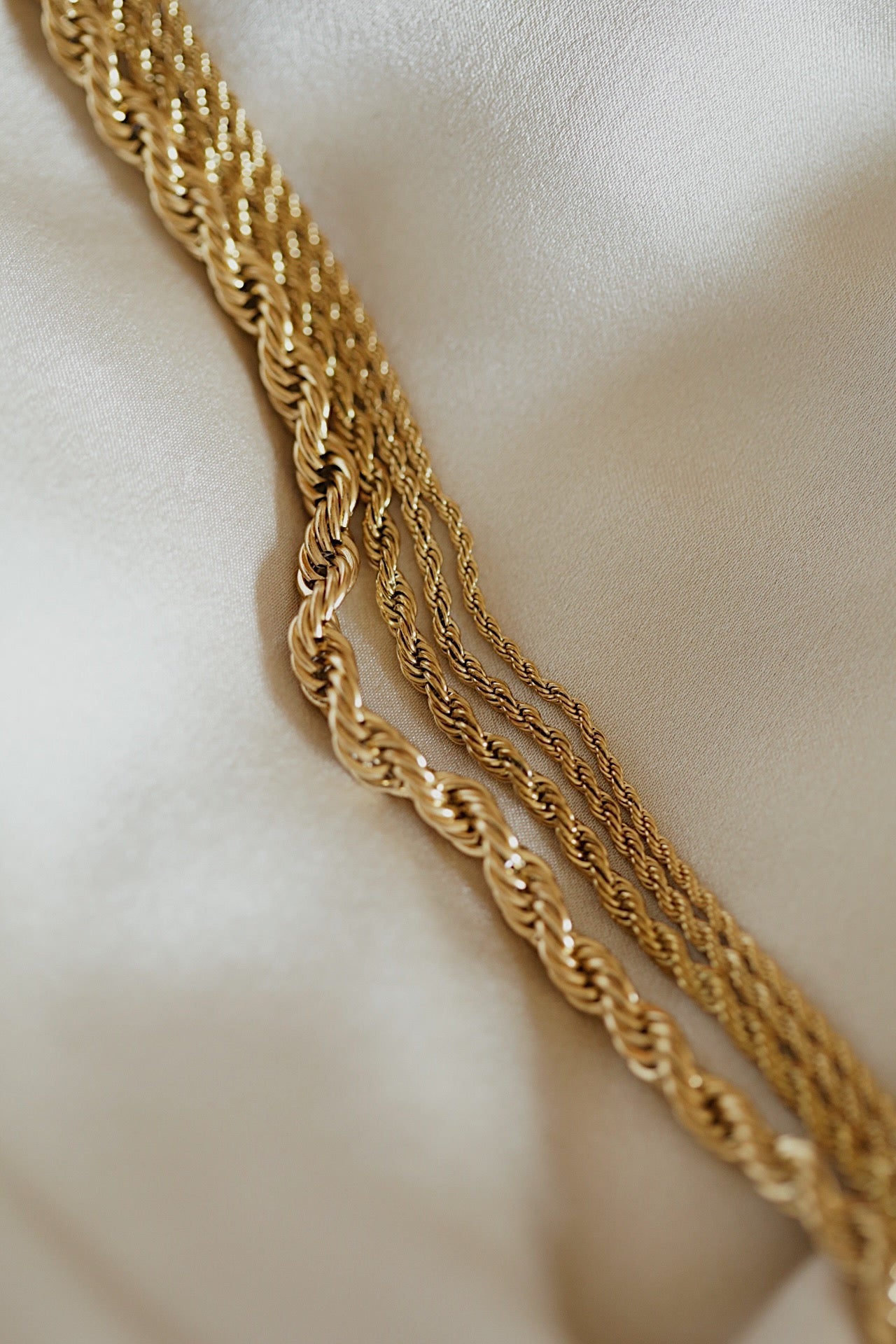 Lola Anklet - has waterproof, durable, elegant and vintage inspired jewelry