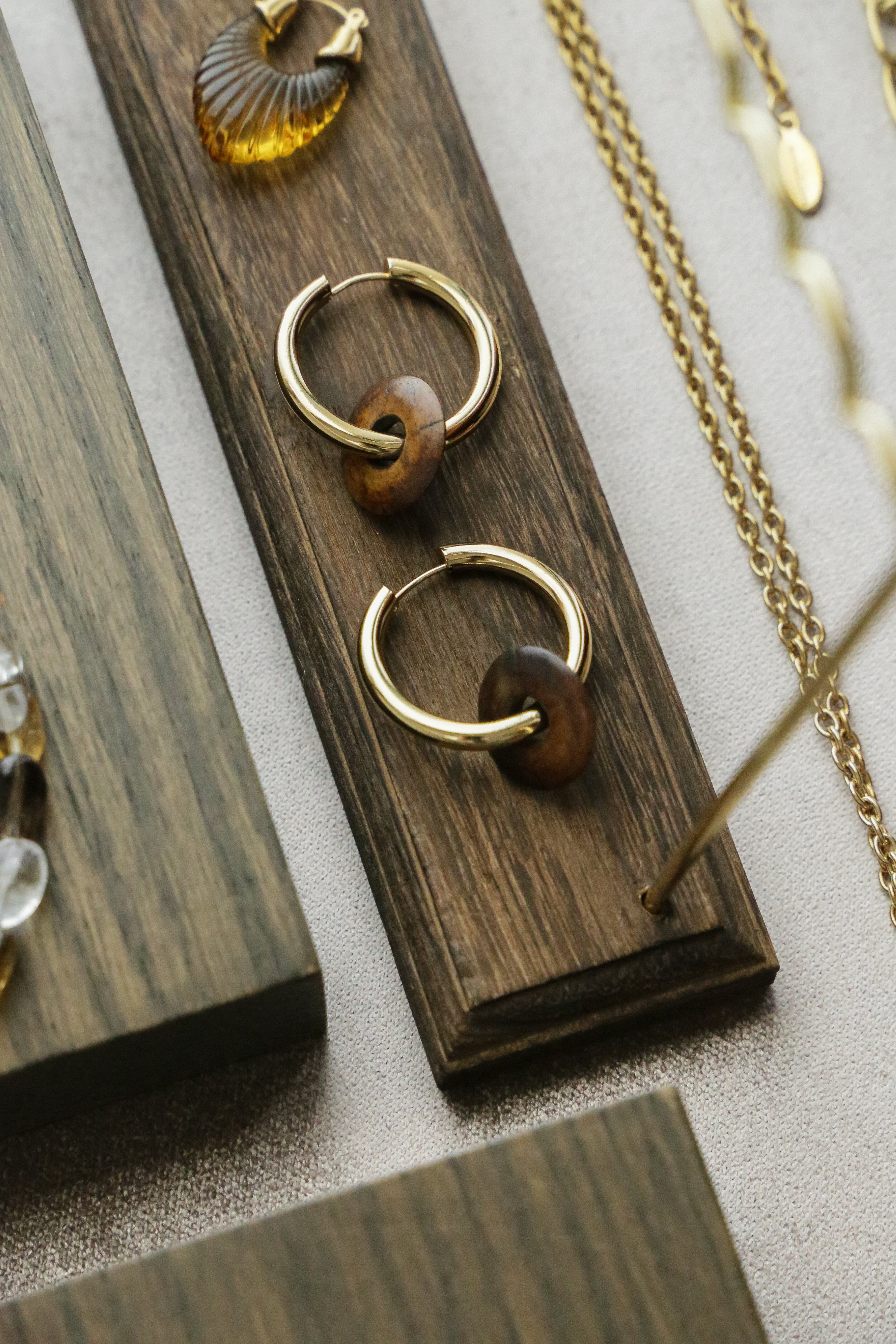 Marylebone Hoops - Boutique Minimaliste has waterproof, durable, elegant and vintage inspired jewelry