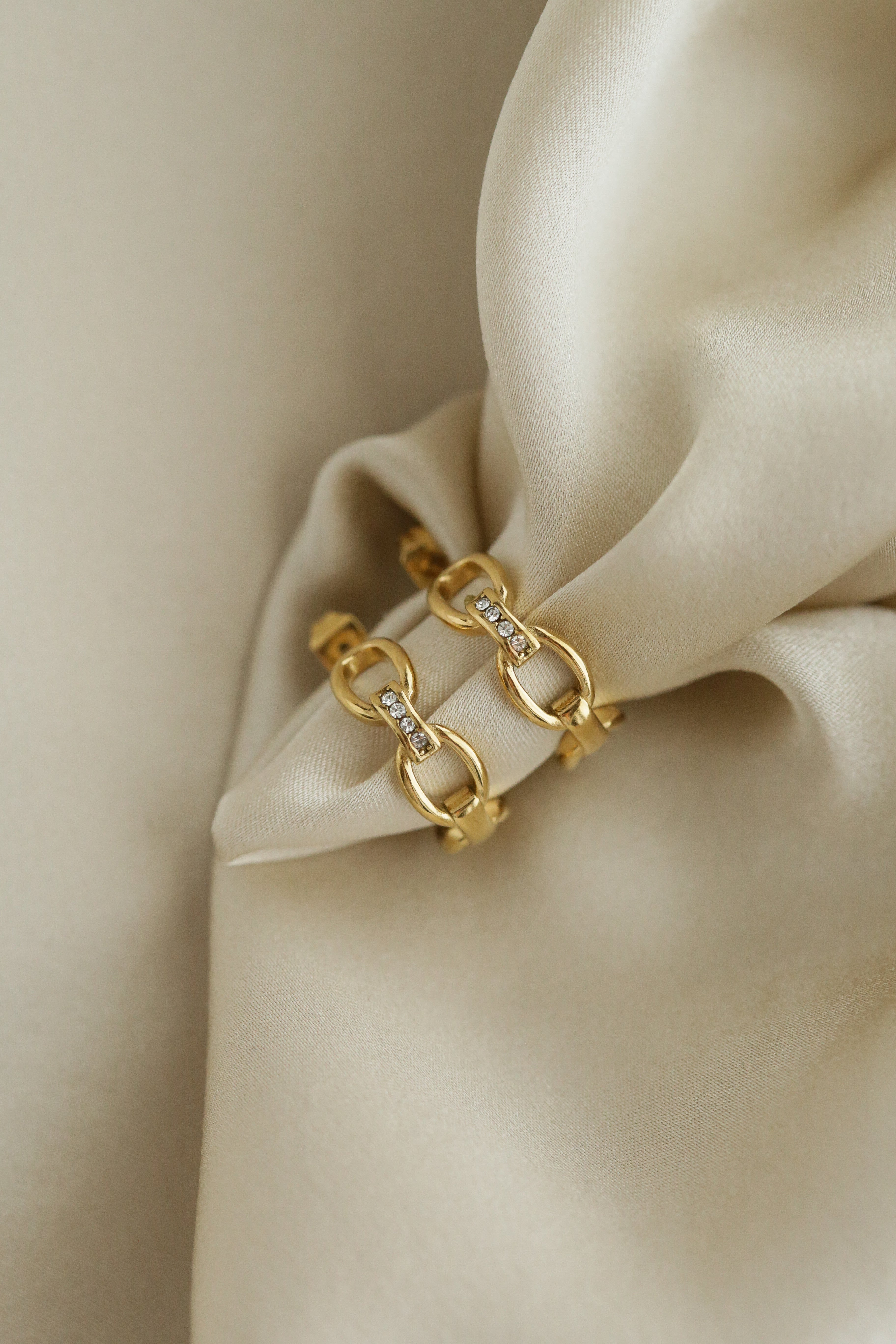 Mayfair Huggies - Boutique Minimaliste has waterproof, durable, elegant and vintage inspired jewelry