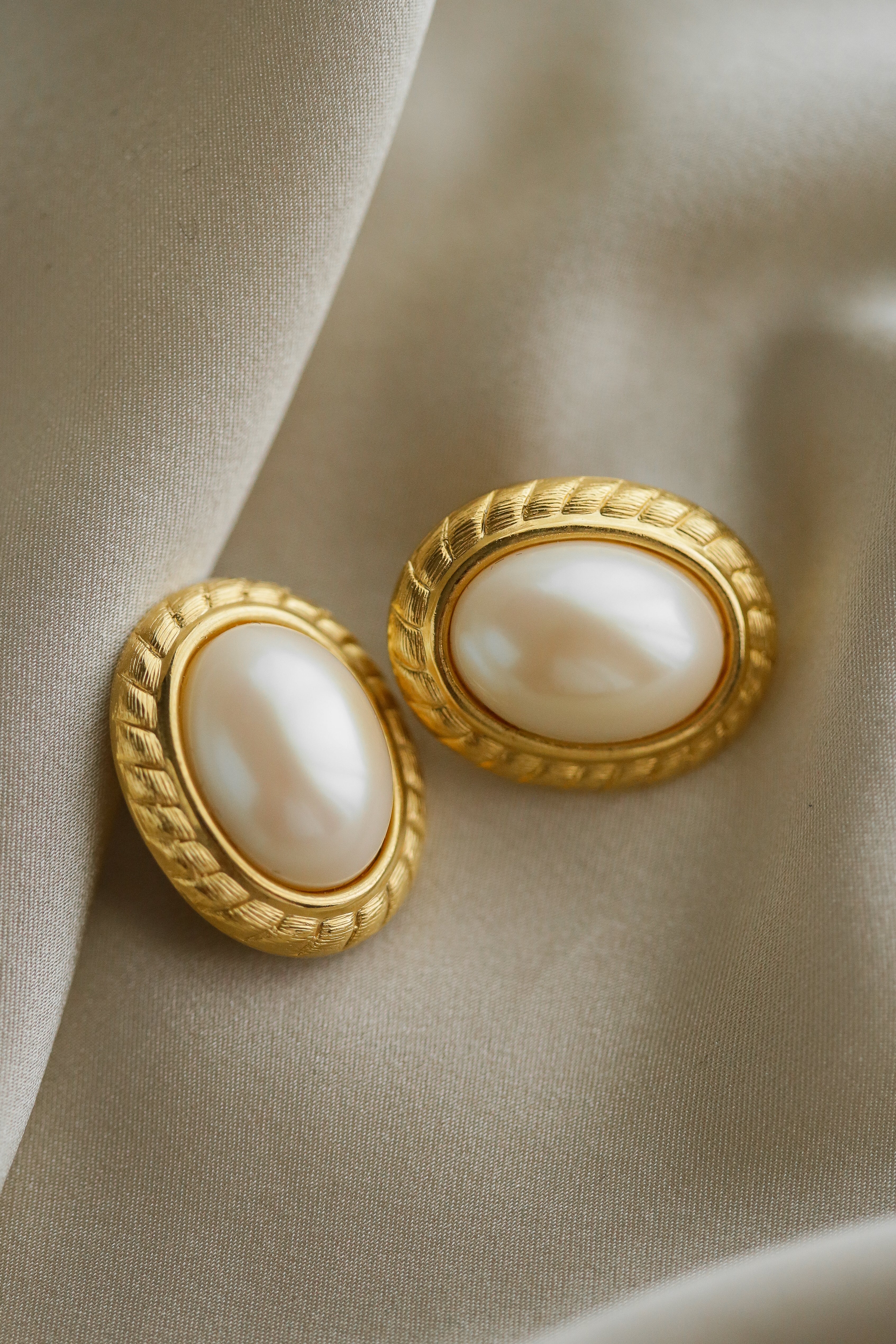 Miriam (Vintage) Earrings - Boutique Minimaliste has waterproof, durable, elegant and vintage inspired jewelry