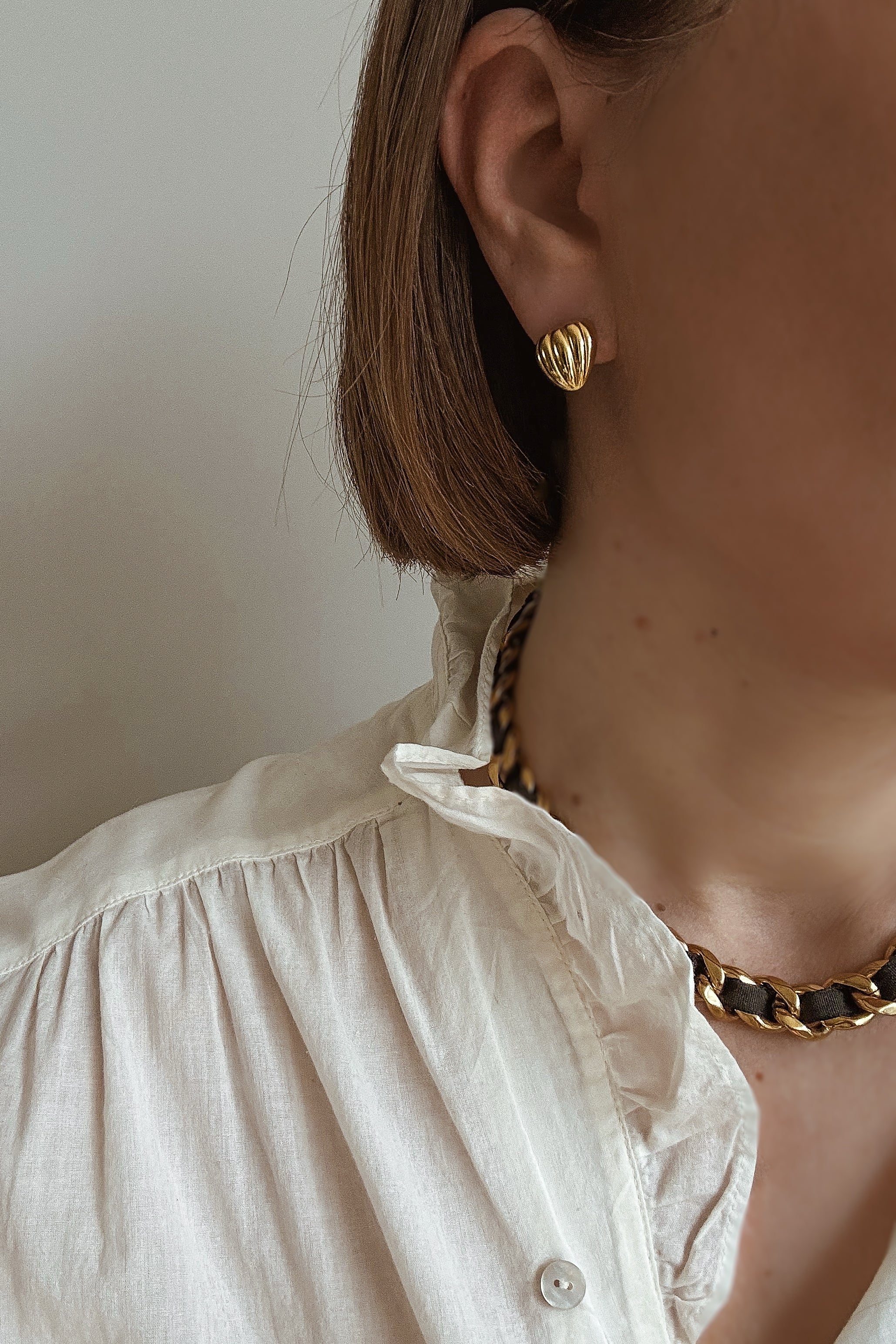 Natalie Studs - Boutique Minimaliste has waterproof, durable, elegant and vintage inspired jewelry