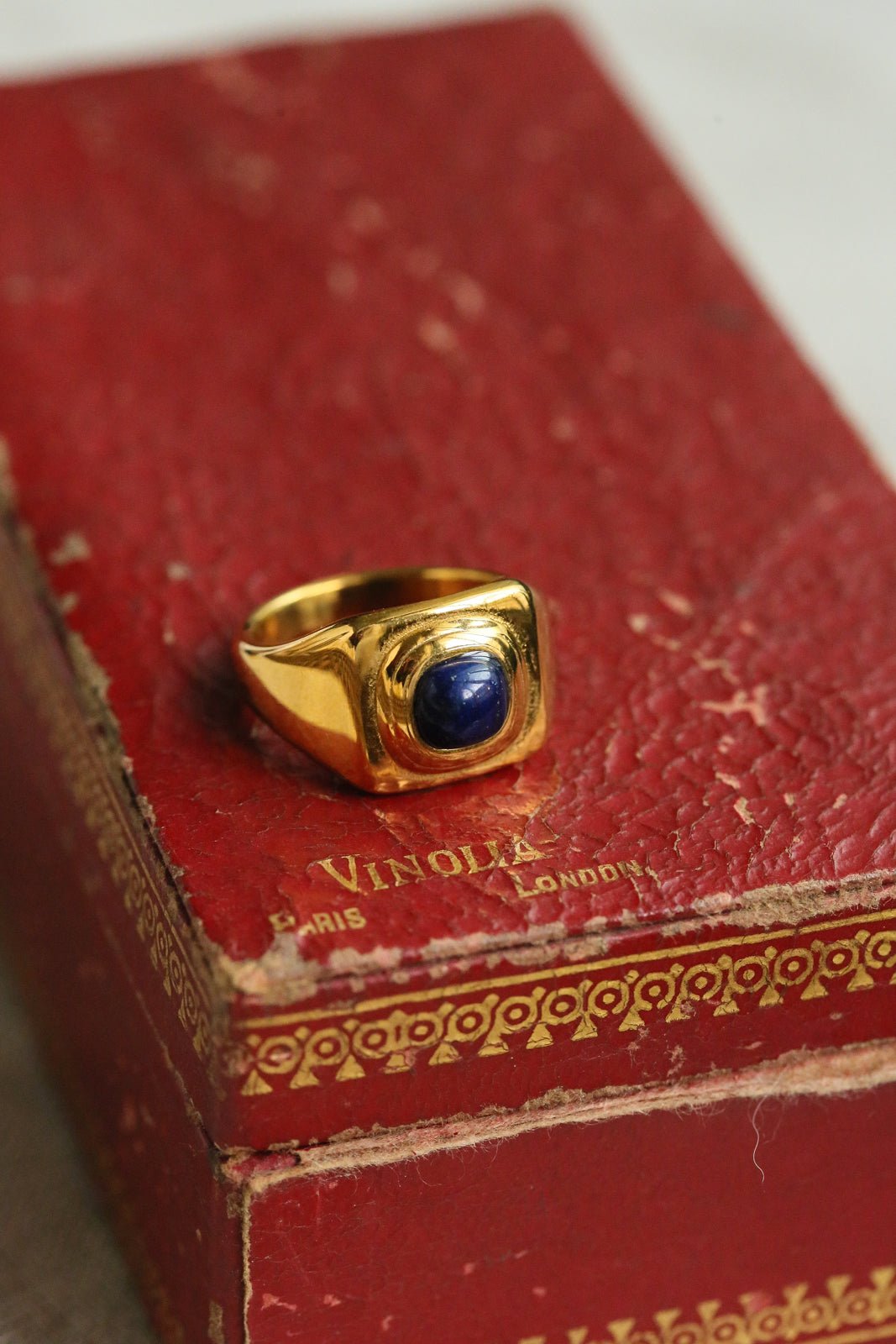 Noémie Ring - has waterproof, durable, elegant and vintage inspired jewelry