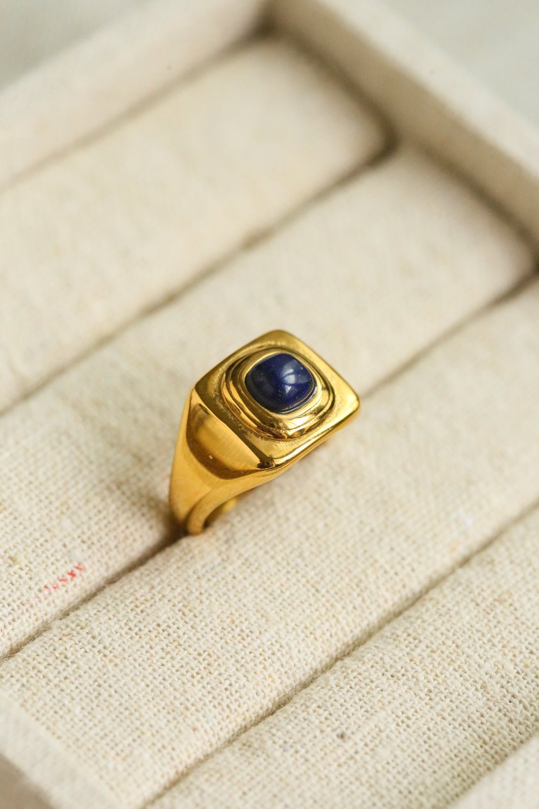 Noémie Ring - has waterproof, durable, elegant and vintage inspired jewelry