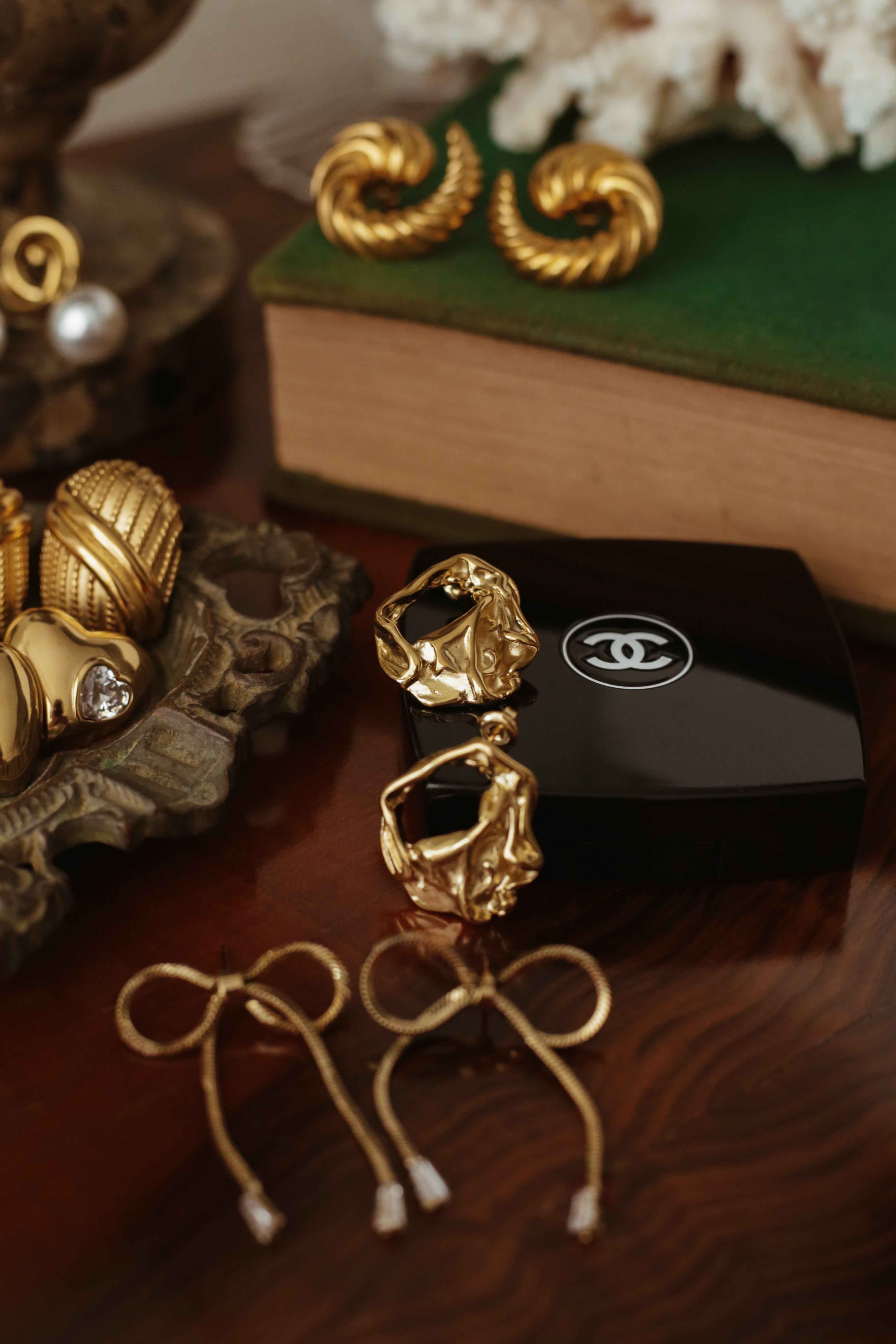 Organic Statement Earrings - Boutique Minimaliste has waterproof, durable, elegant and vintage inspired jewelry