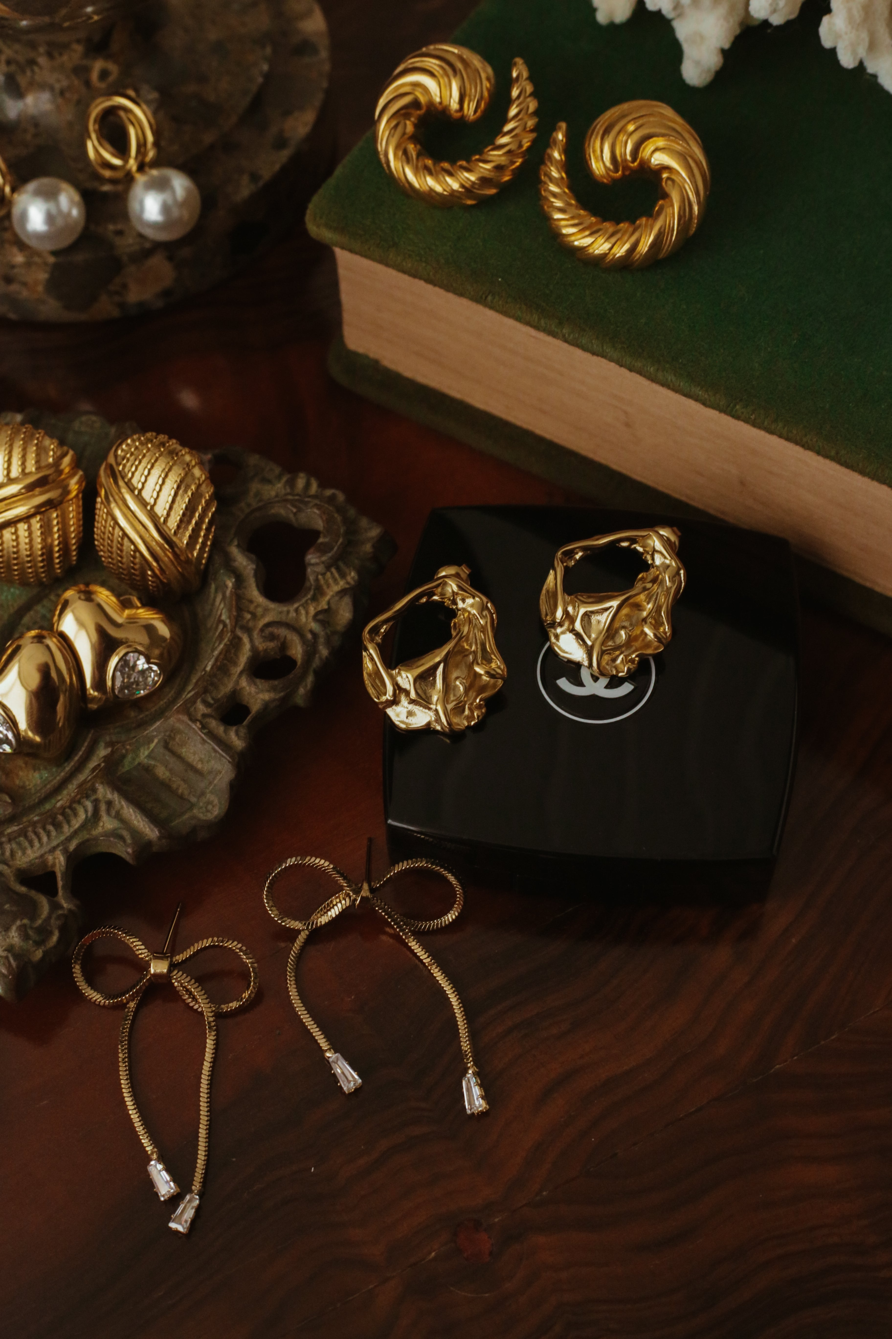 Organic Statement Earrings - Boutique Minimaliste has waterproof, durable, elegant and vintage inspired jewelry