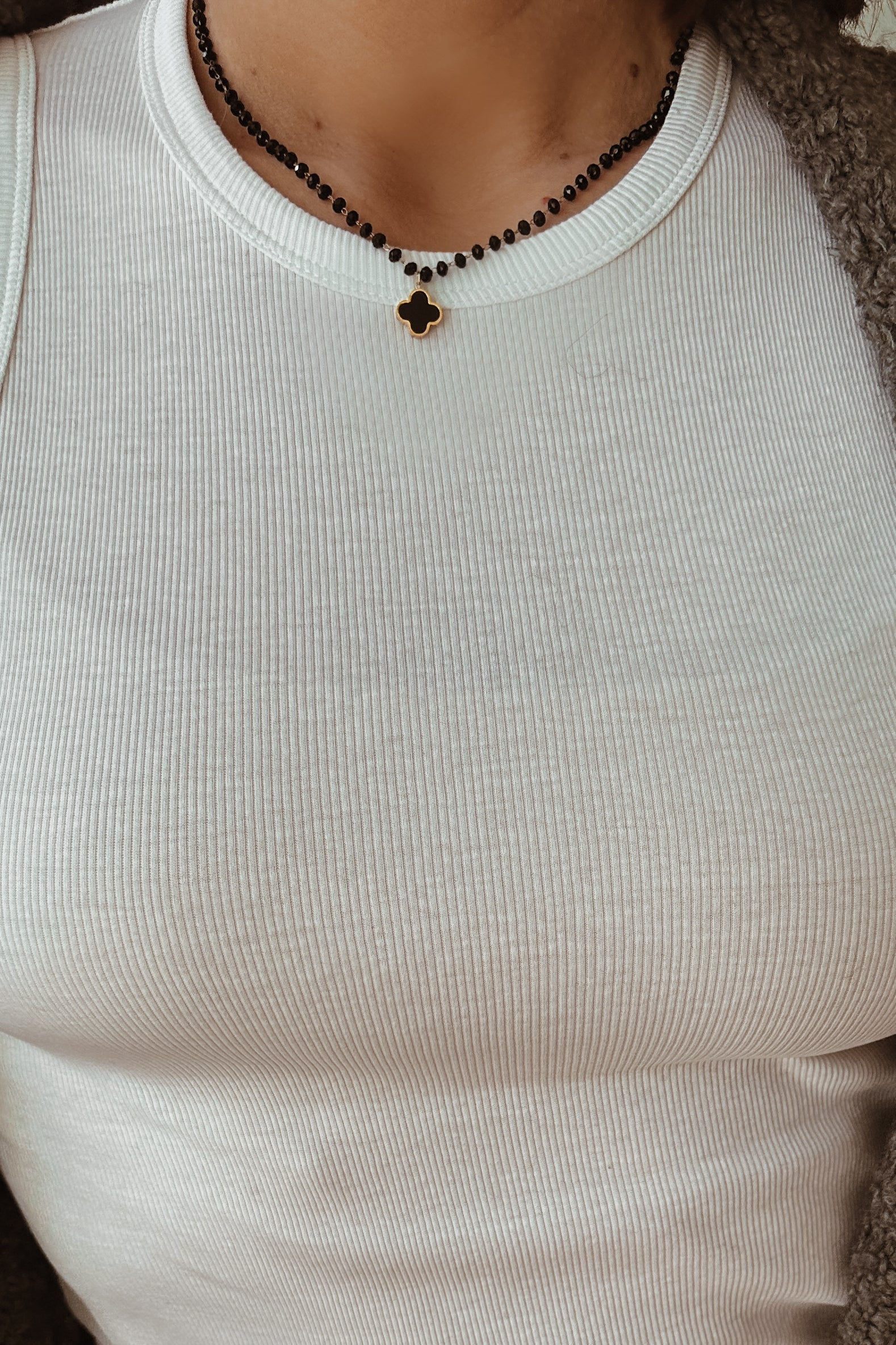 Rosary Chain Clover Necklace - Boutique Minimaliste has waterproof, durable, elegant and vintage inspired jewelry