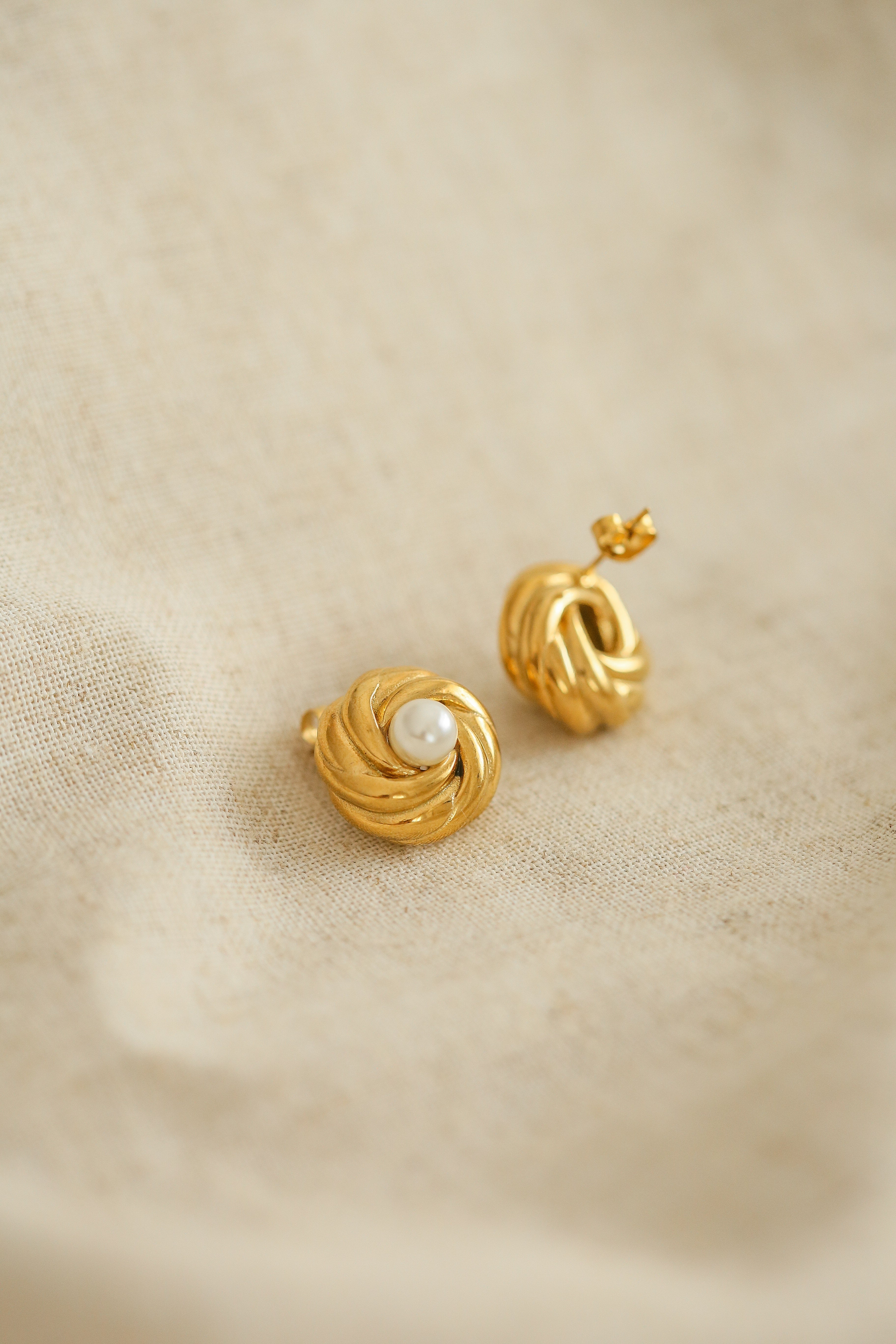 Roseline Earrings - has waterproof, durable, elegant and vintage inspired jewelry