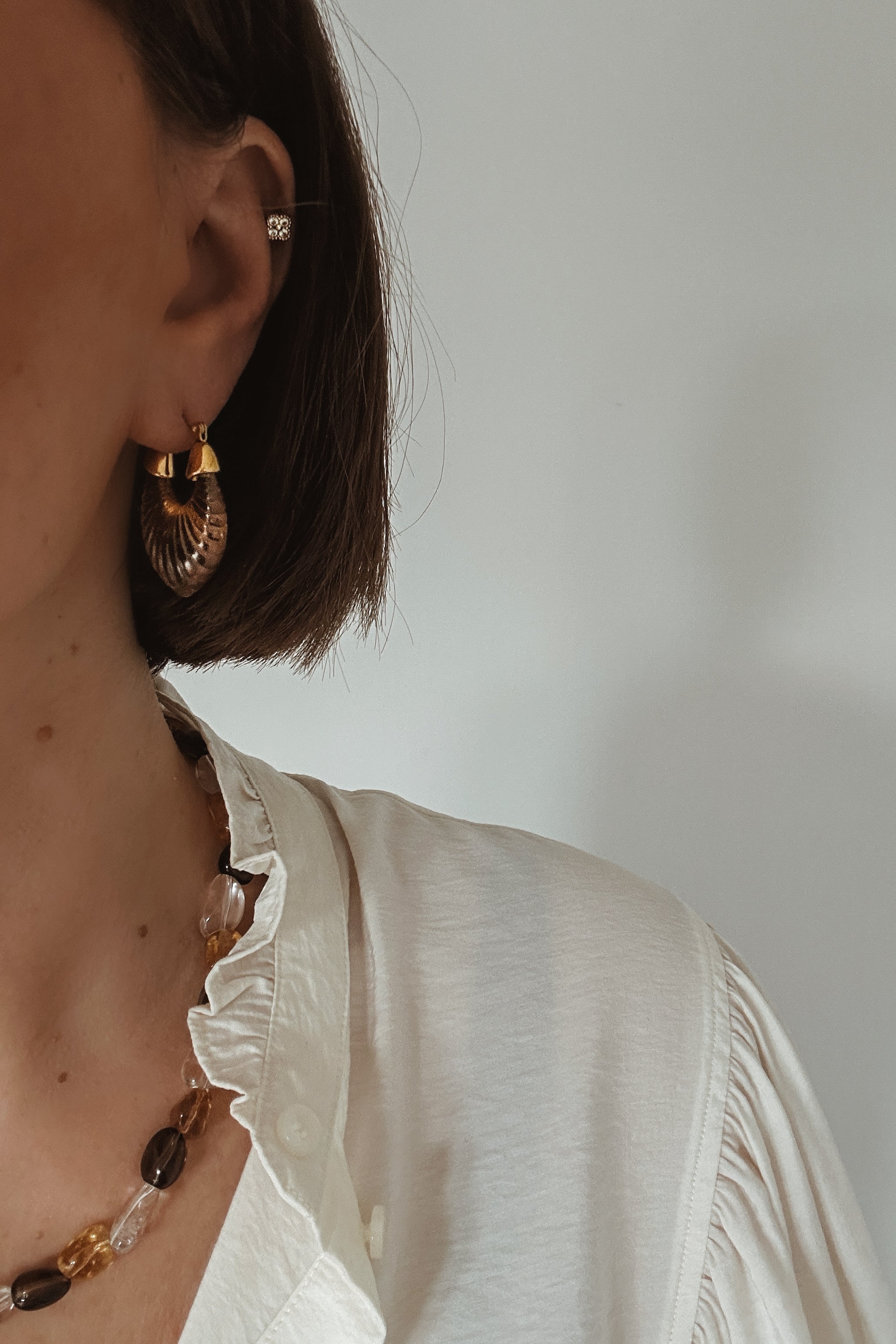 Soho Hoops - Boutique Minimaliste has waterproof, durable, elegant and vintage inspired jewelry