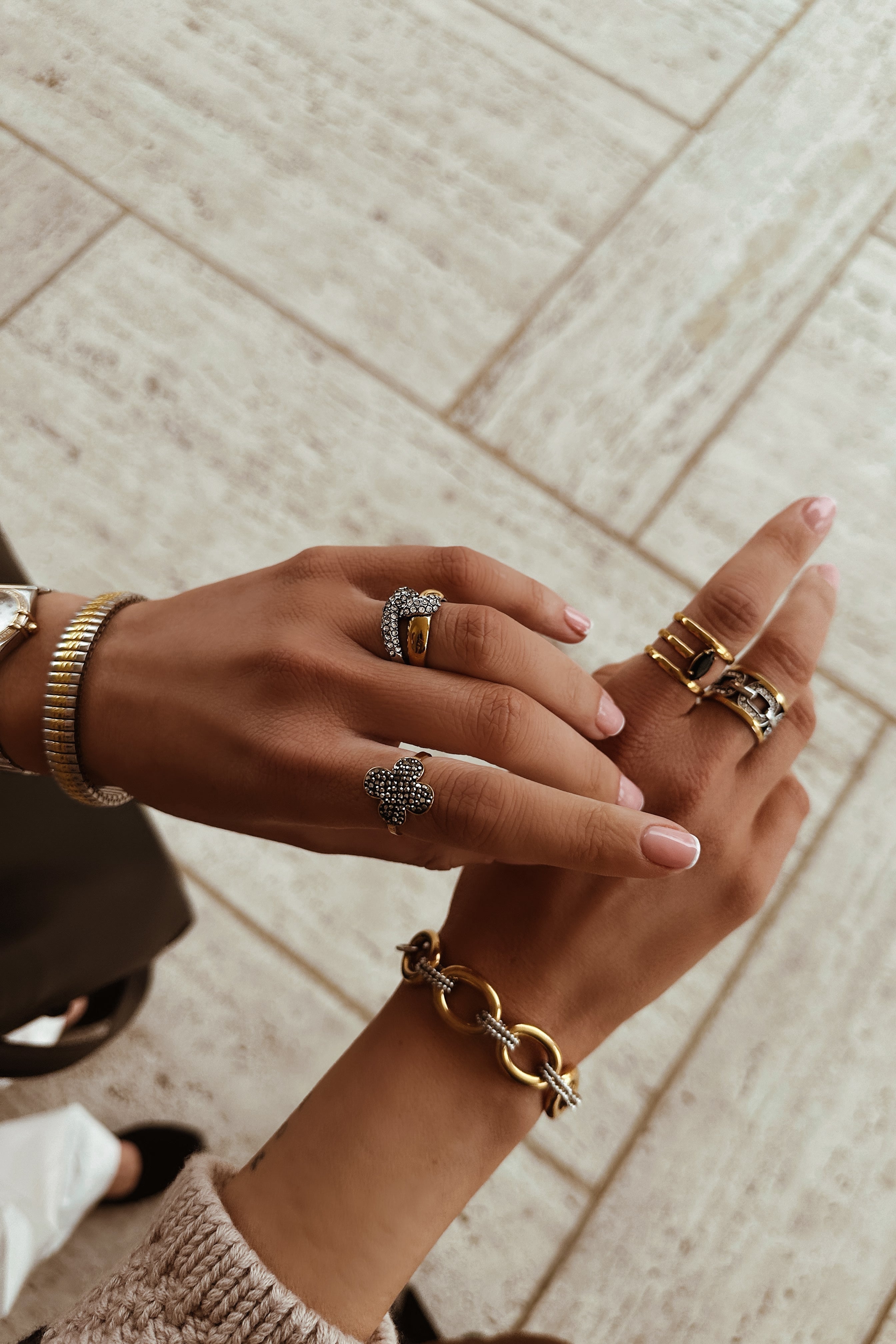 Two Tone Link Ring - Boutique Minimaliste has waterproof, durable, elegant and vintage inspired jewelry