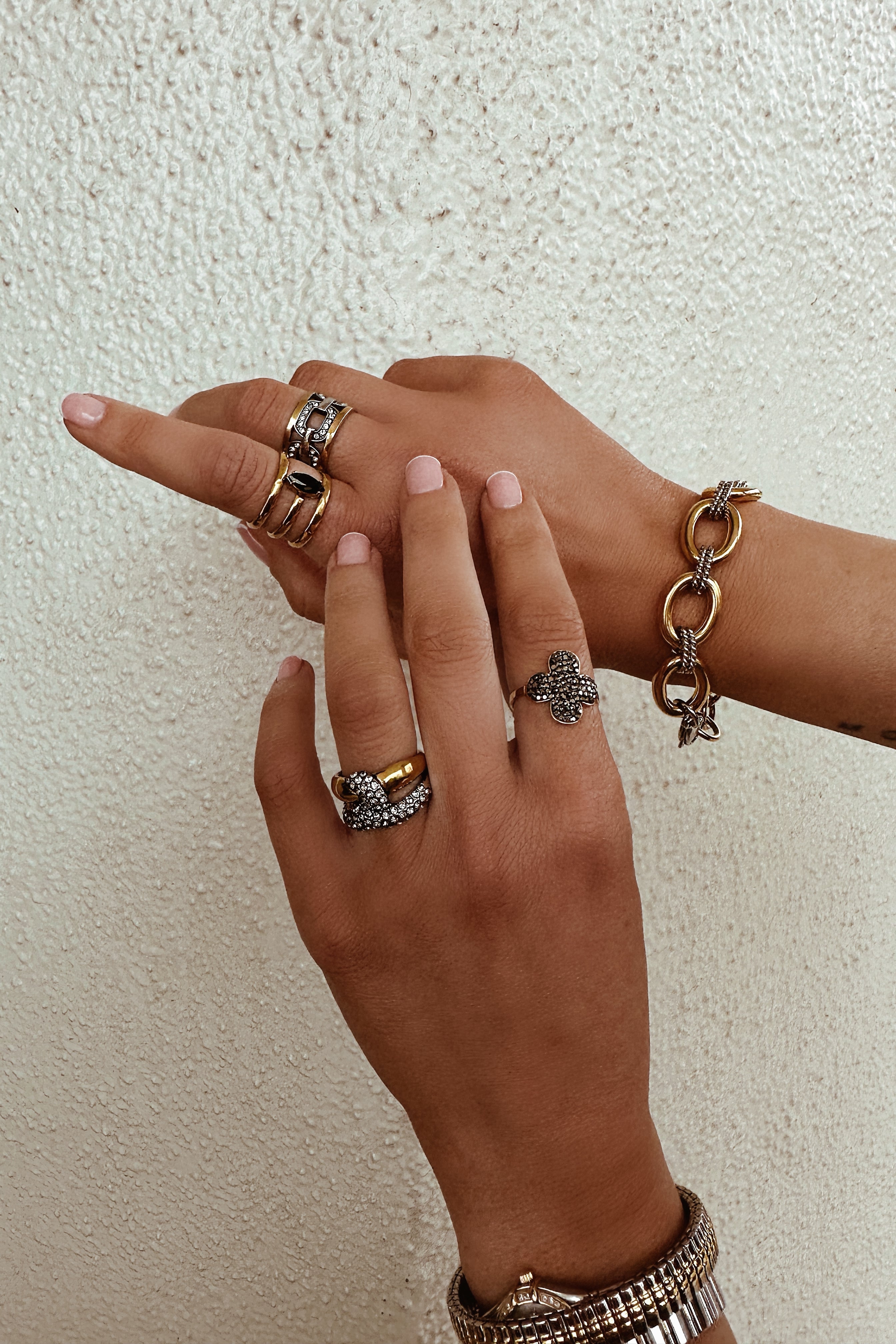 Two Tone Link Ring - Boutique Minimaliste has waterproof, durable, elegant and vintage inspired jewelry
