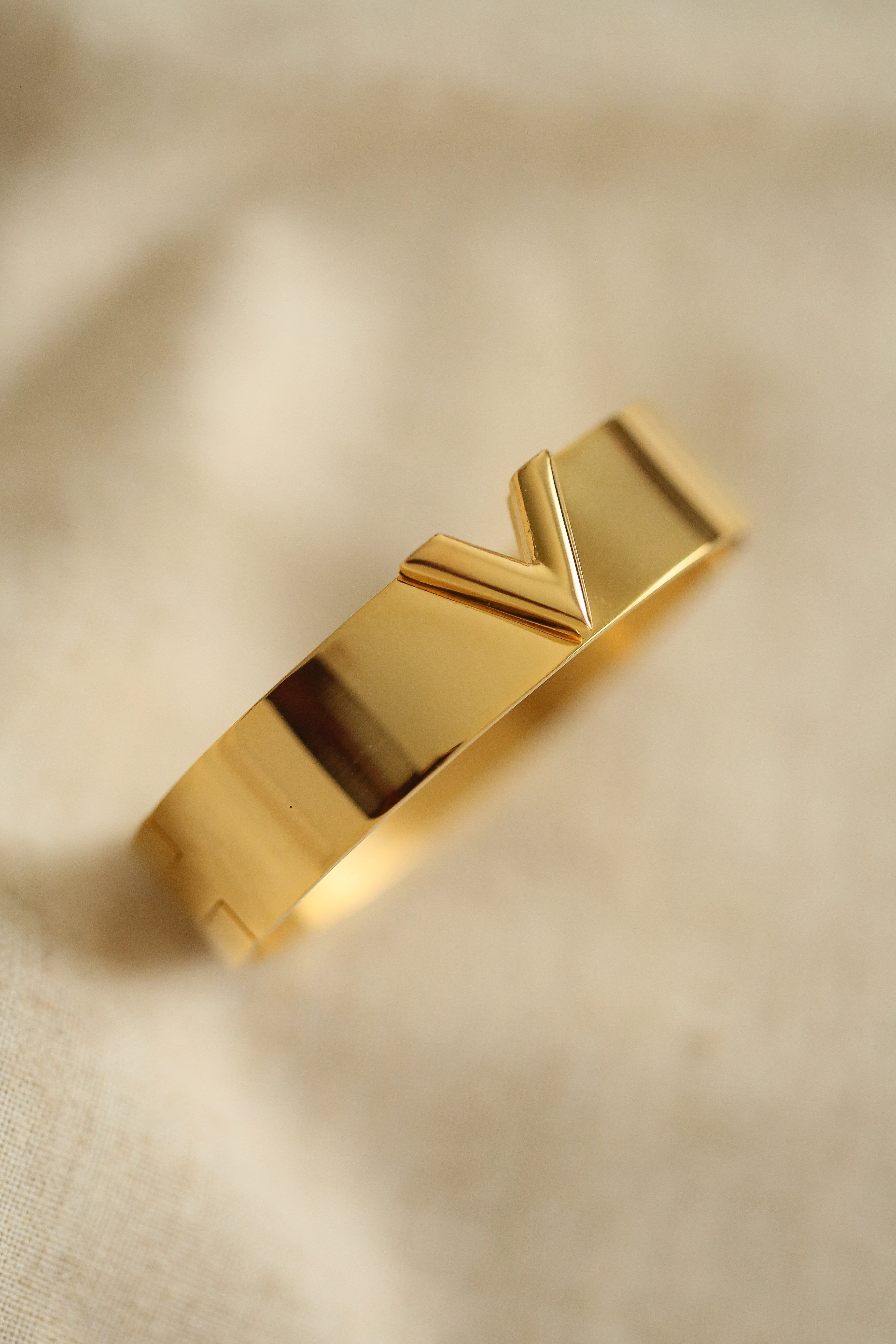 V Cuff - has waterproof, durable, elegant and vintage inspired jewelry