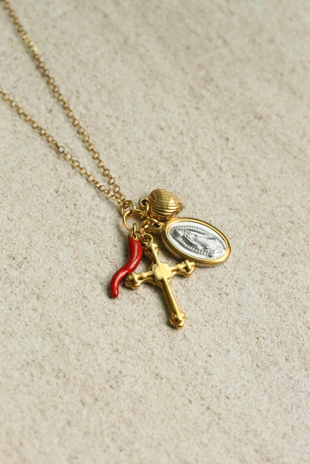 Valeria Necklace - has waterproof, durable, elegant and vintage inspired jewelry