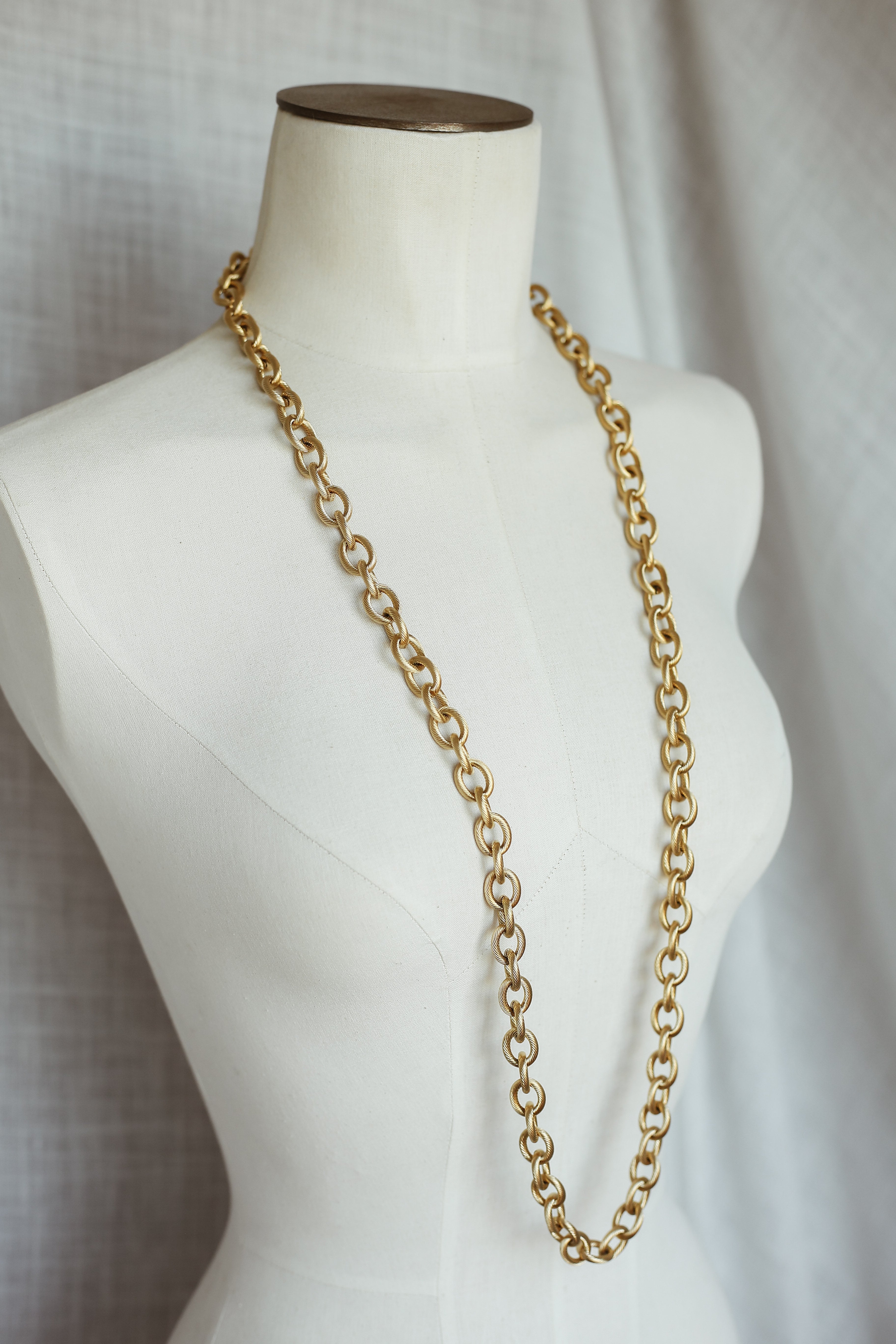 Violette Necklace & Belt - has waterproof, durable, elegant and vintage inspired jewelry