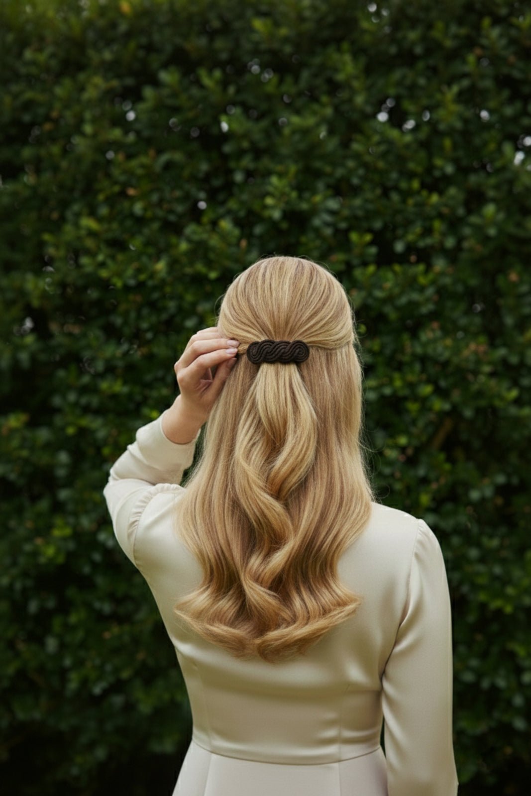 Yseult Barrette - has waterproof, durable, elegant and vintage inspired jewelry