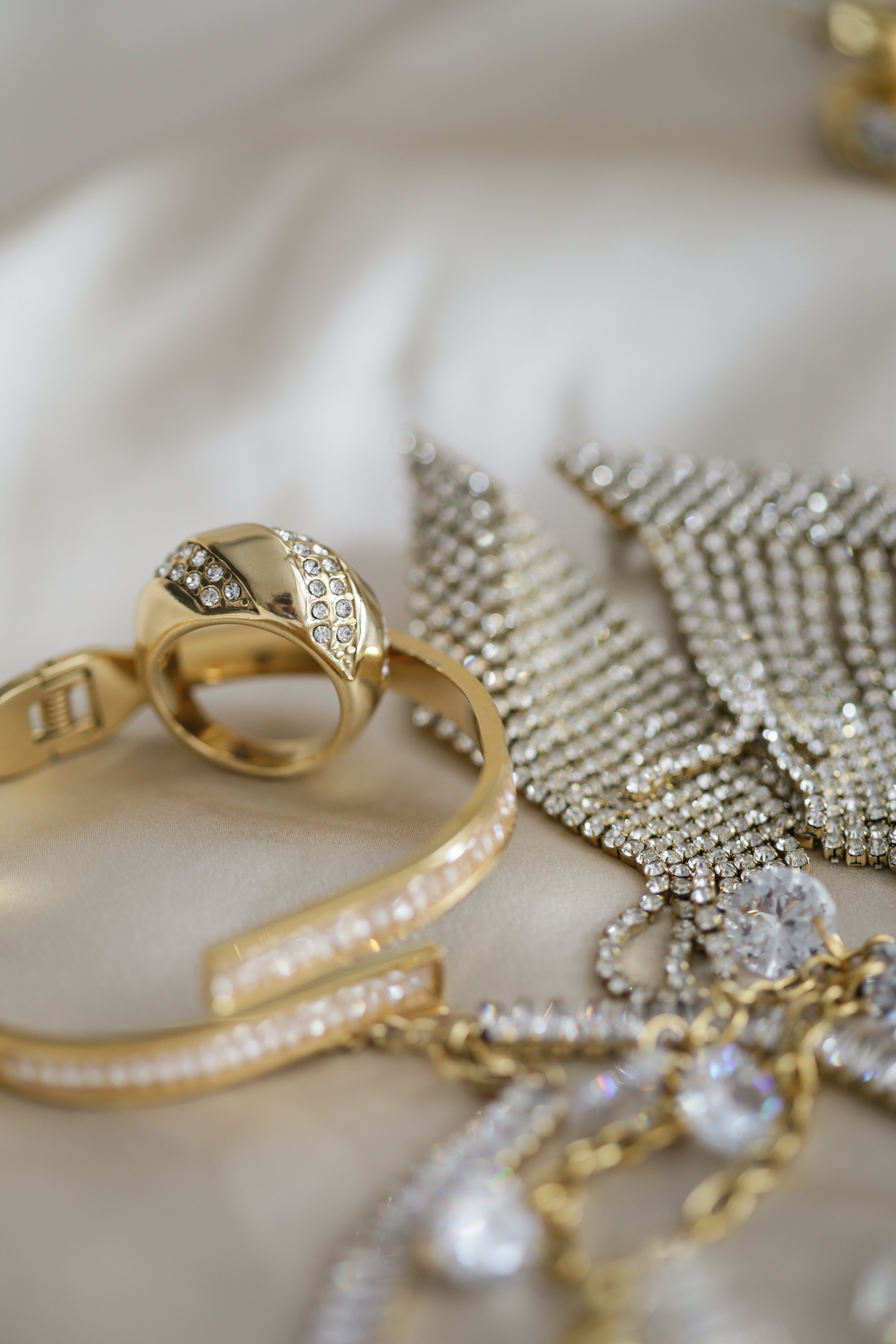 Zarah Ring - has waterproof, durable, elegant and vintage inspired jewelry