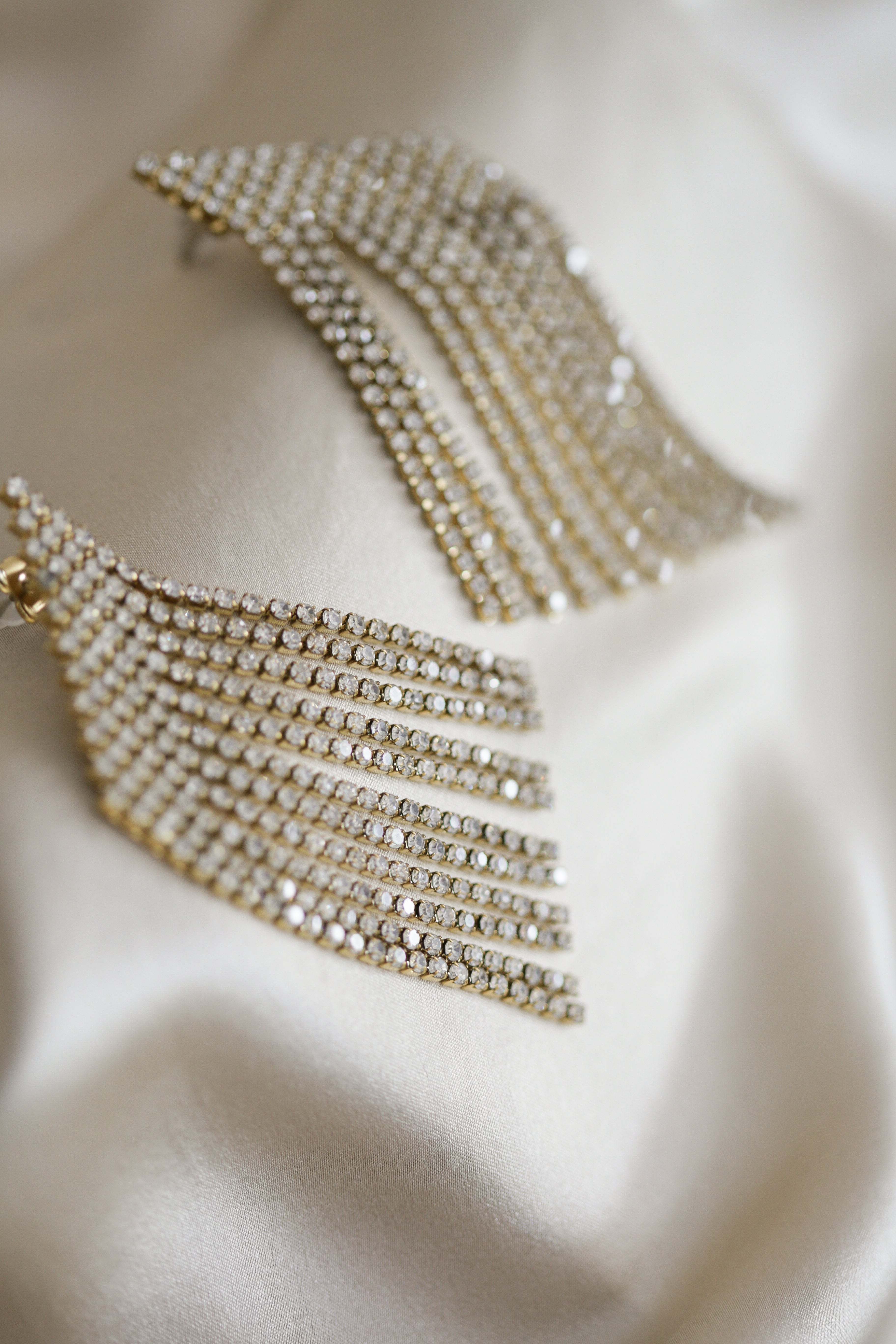 Zarah Statement Earrings - Boutique Minimaliste has waterproof, durable, elegant and vintage inspired jewelry