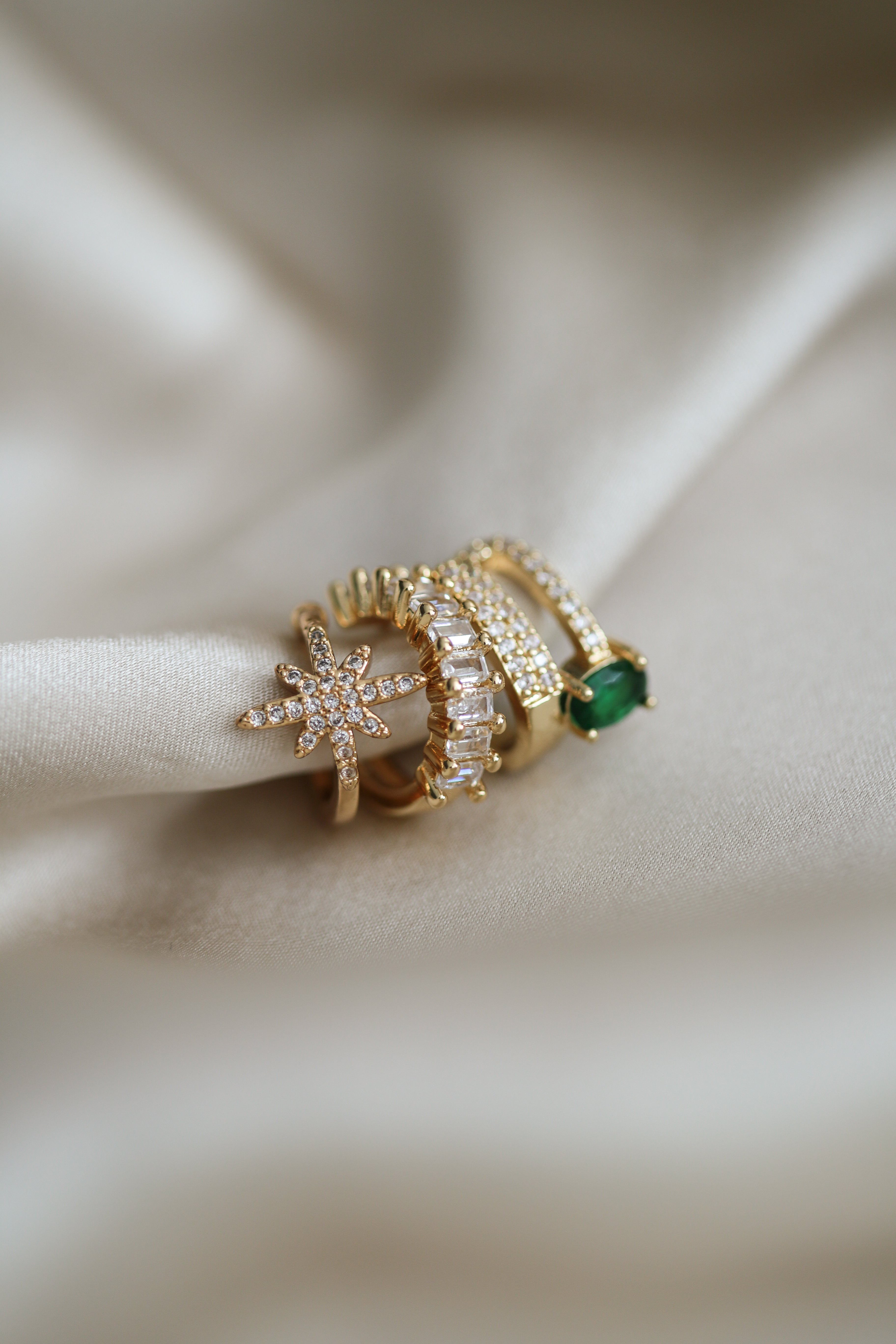 Zena Ear Cuff - Boutique Minimaliste has waterproof, durable, elegant and vintage inspired jewelry