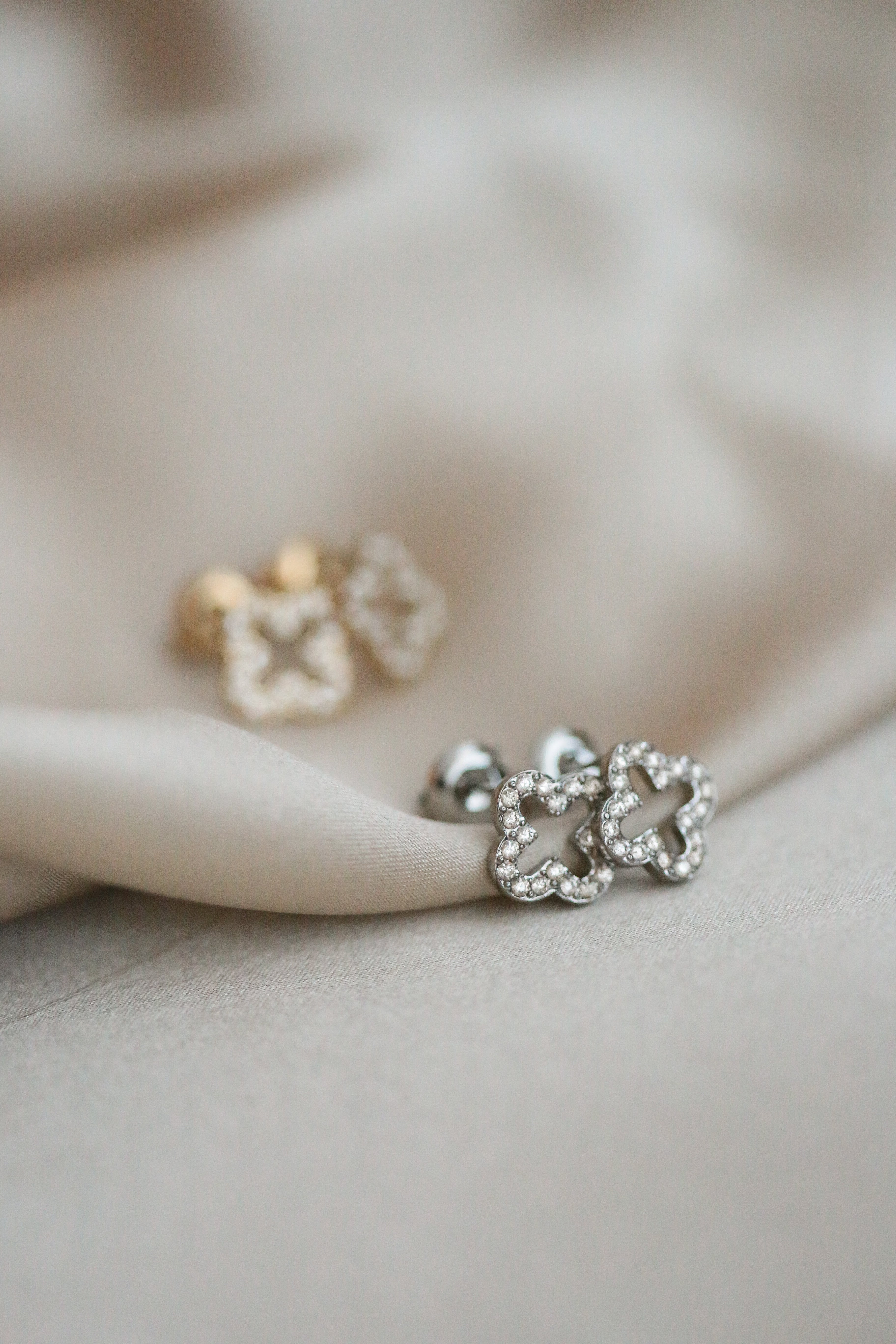 Zendaya Studs - Boutique Minimaliste has waterproof, durable, elegant and vintage inspired jewelry