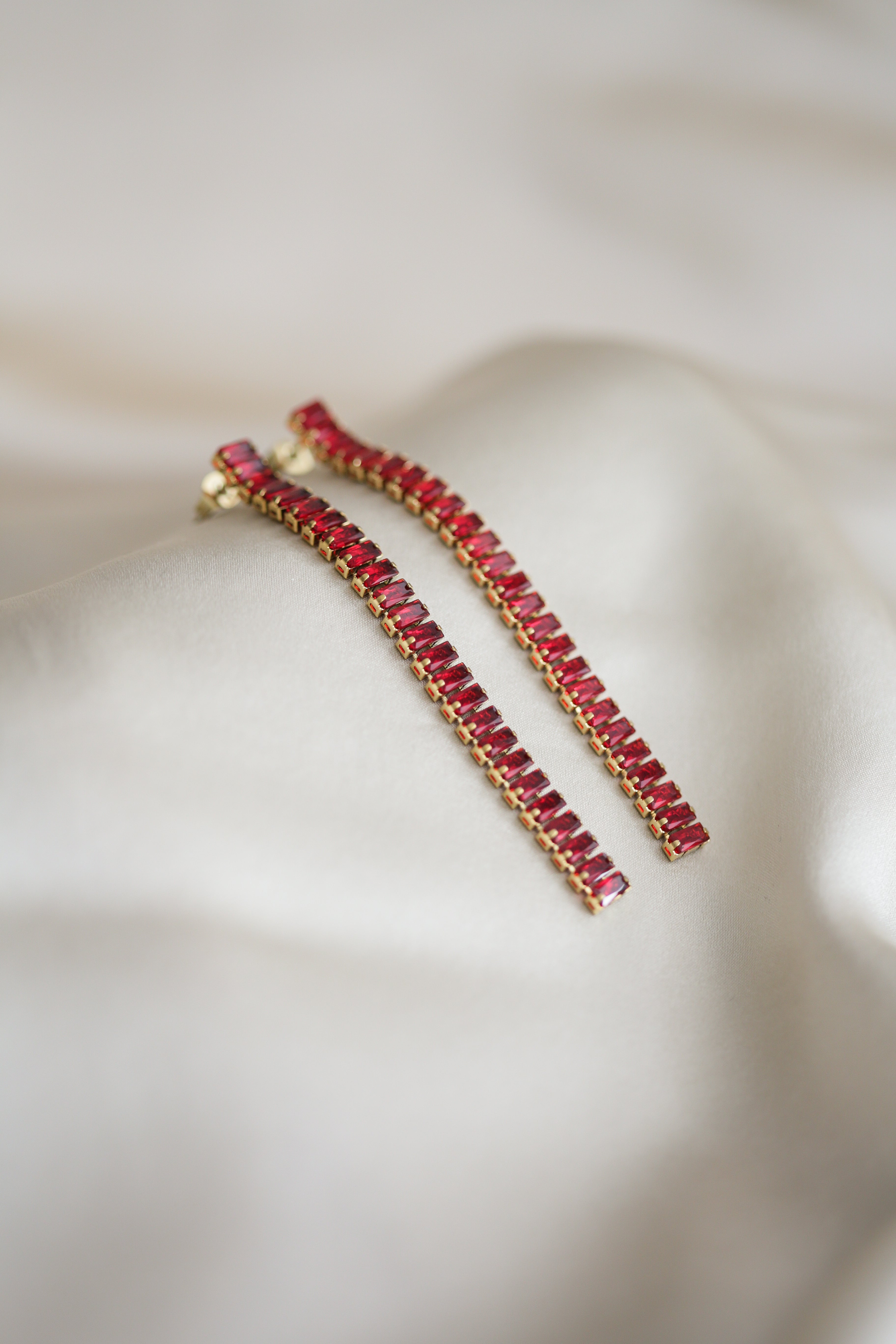 Zeudi Earrings - Boutique Minimaliste has waterproof, durable, elegant and vintage inspired jewelry