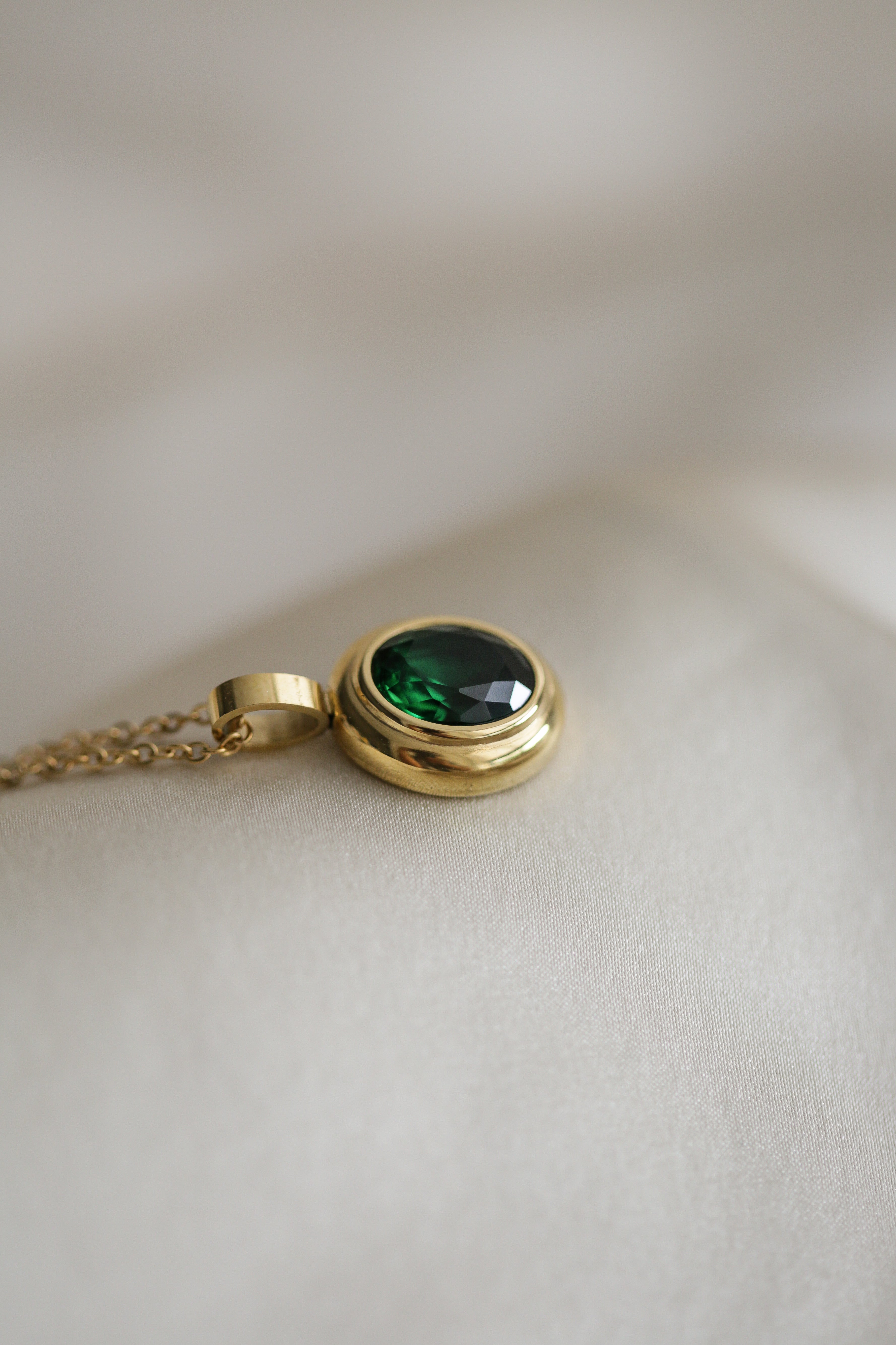 Zoe Necklace - Boutique Minimaliste has waterproof, durable, elegant and vintage inspired jewelry