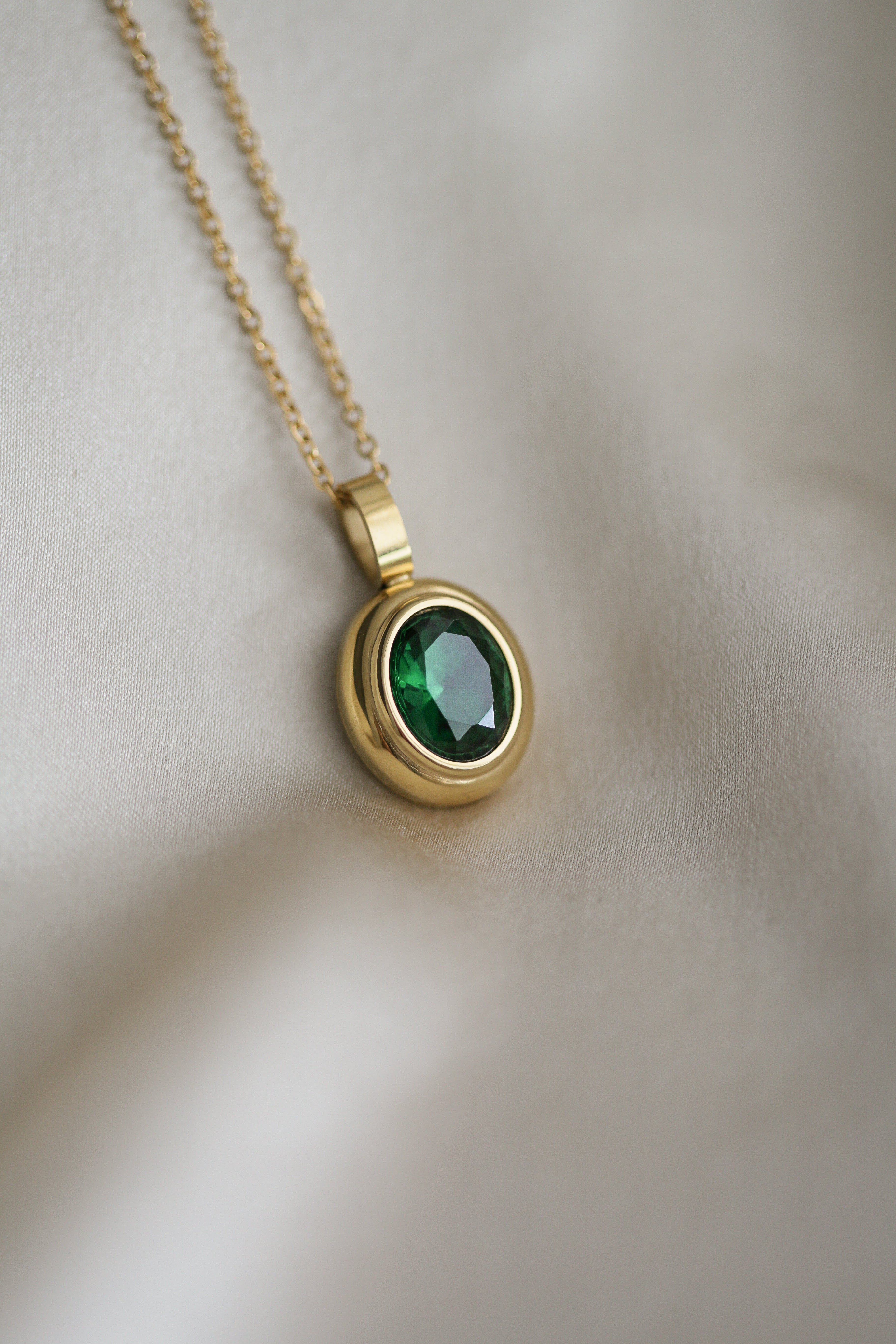 Zoe Necklace - Boutique Minimaliste has waterproof, durable, elegant and vintage inspired jewelry