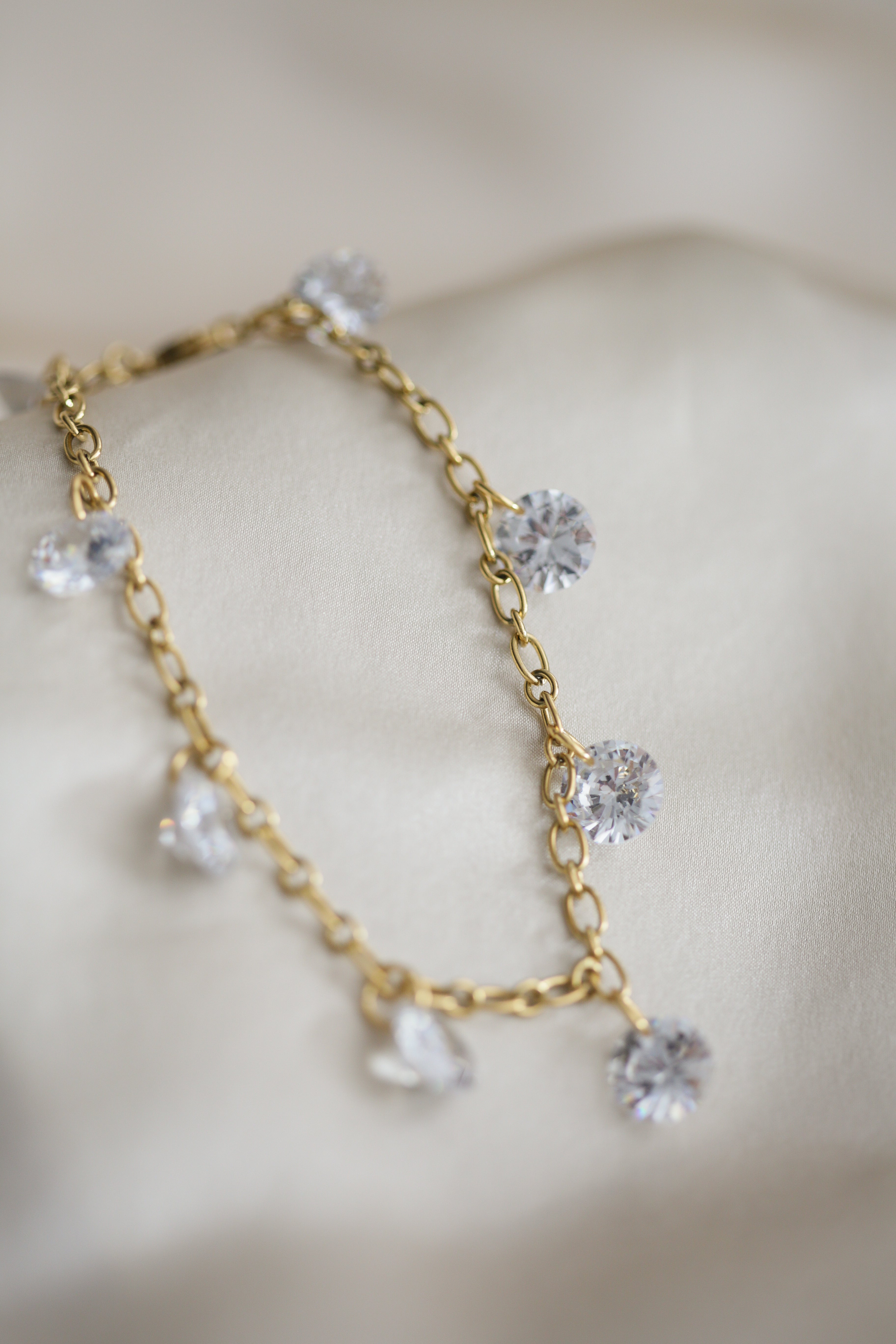 Zyla Anklet - has waterproof, durable, elegant and vintage inspired jewelry