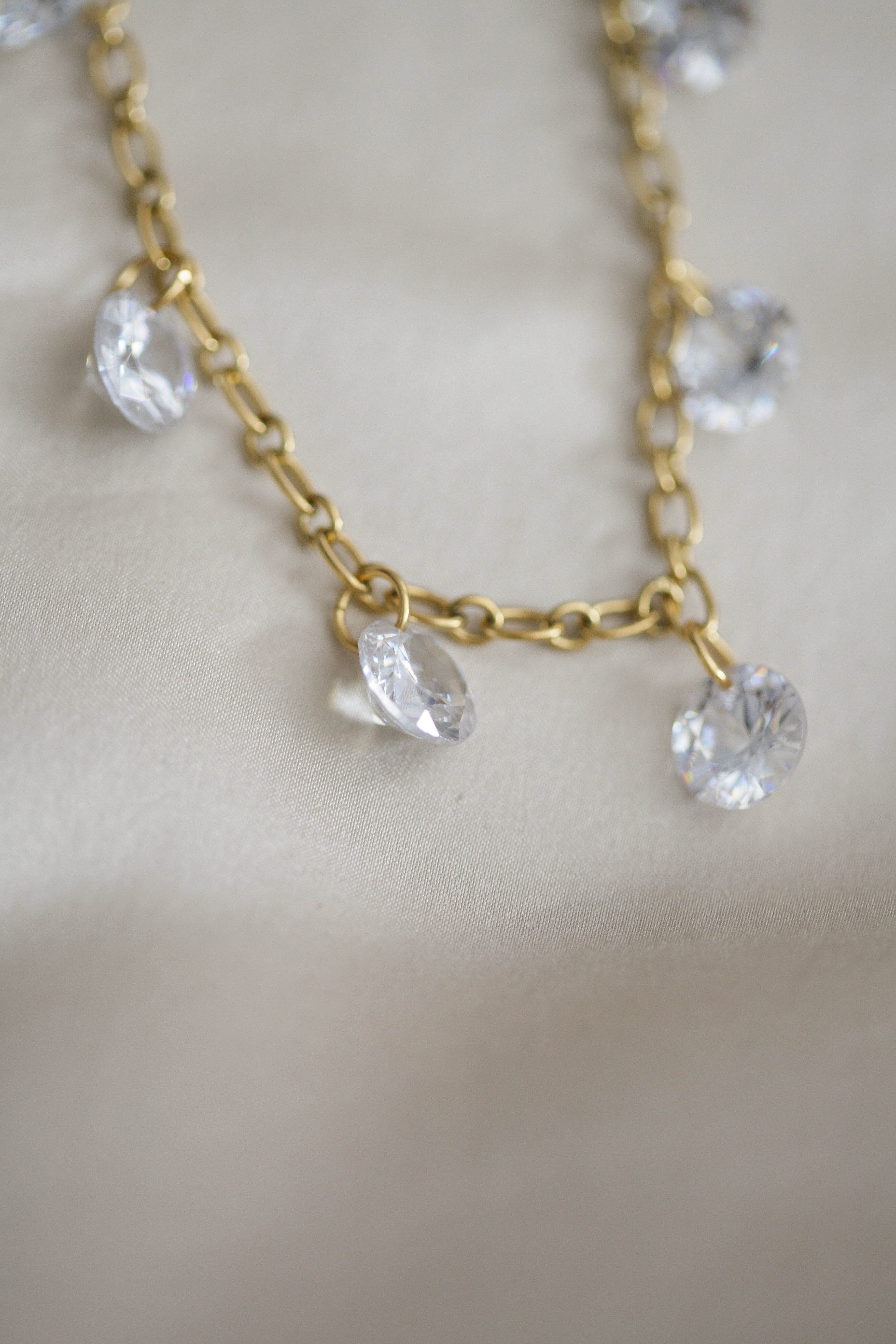 Zyla Anklet - Boutique Minimaliste has waterproof, durable, elegant and vintage inspired jewelry