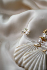 Frida Earrings - Boutique Minimaliste has waterproof, durable, elegant and vintage inspired jewelry