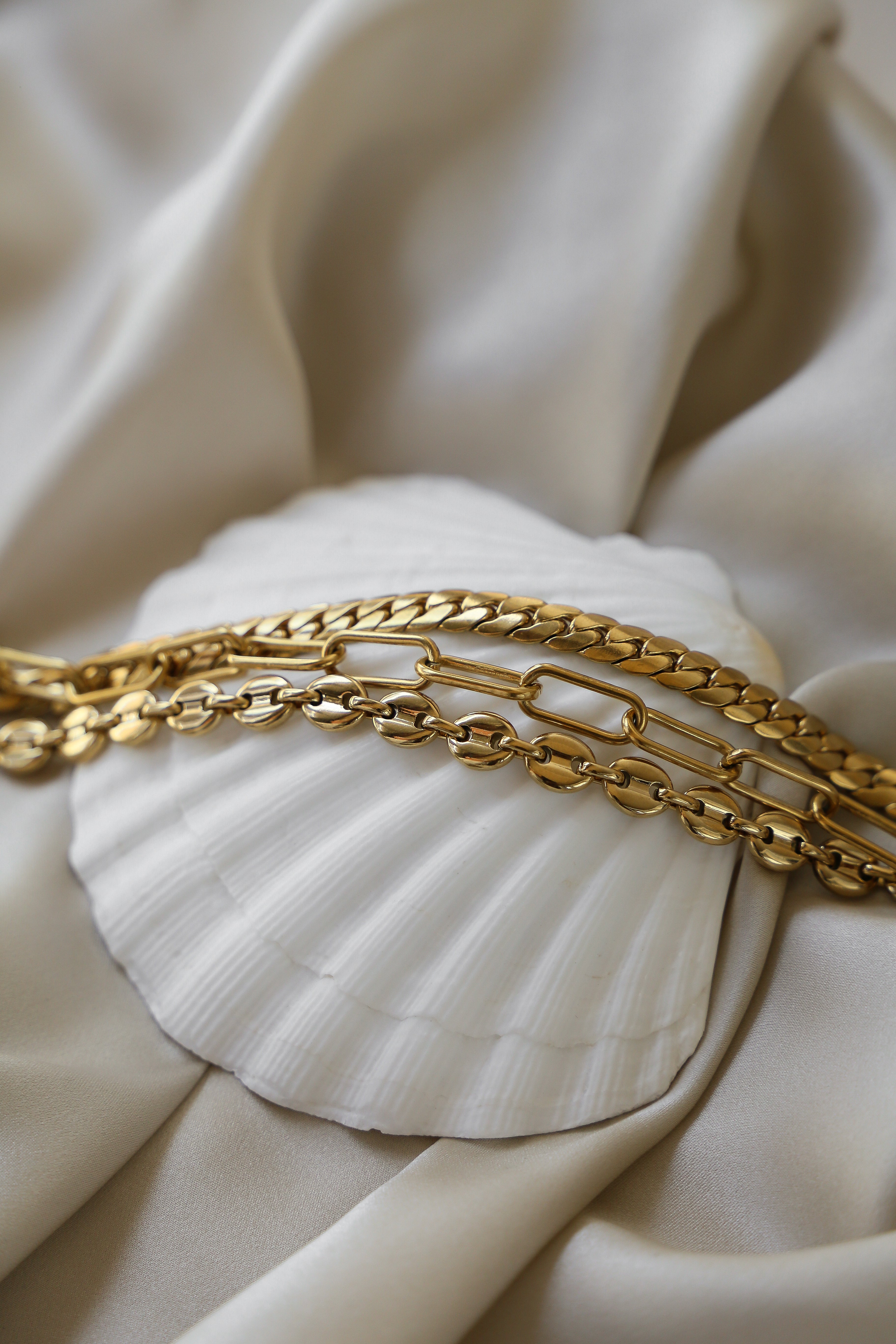 Freya Anklet - Boutique Minimaliste has waterproof, durable, elegant and vintage inspired jewelry