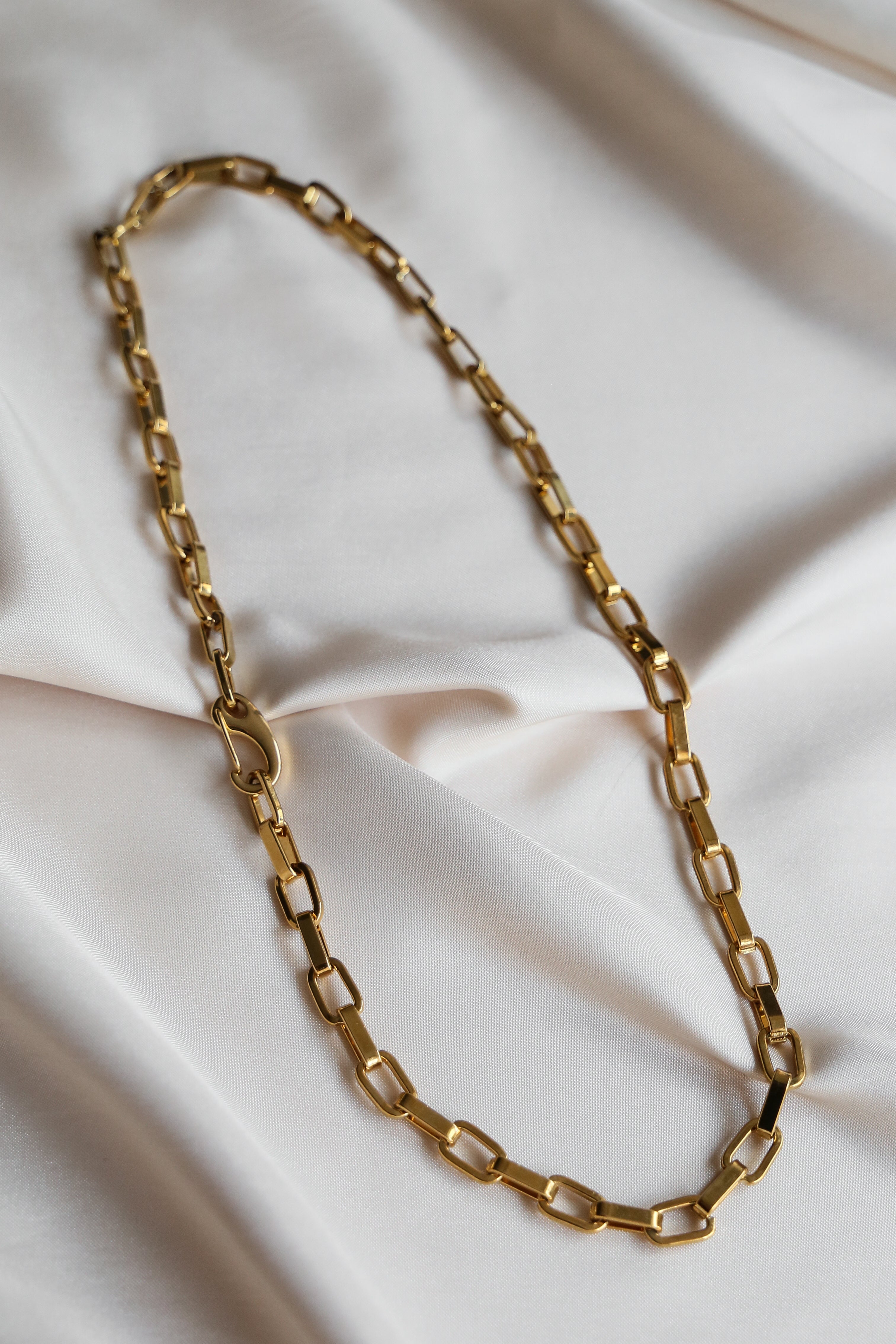 Gia Necklace & Bracelet - Boutique Minimaliste Jewelry