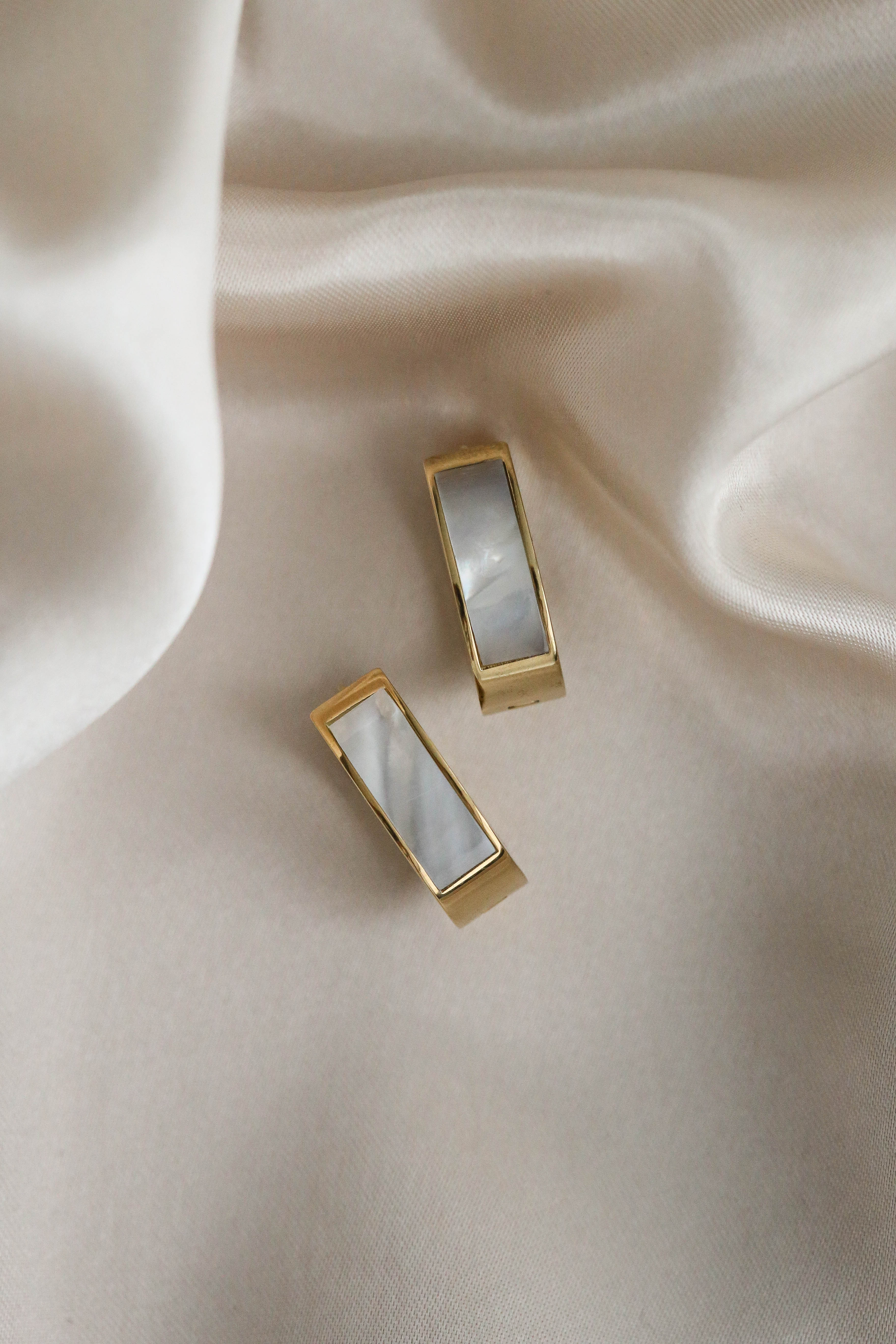 Agata Hoops - Boutique Minimaliste has waterproof, durable, elegant and vintage inspired jewelry