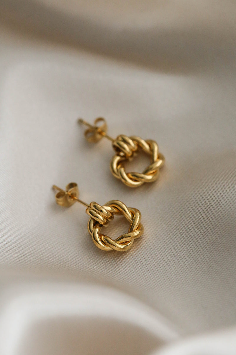 Agnes Earrings - Boutique Minimaliste has waterproof, durable, elegant and vintage inspired jewelry