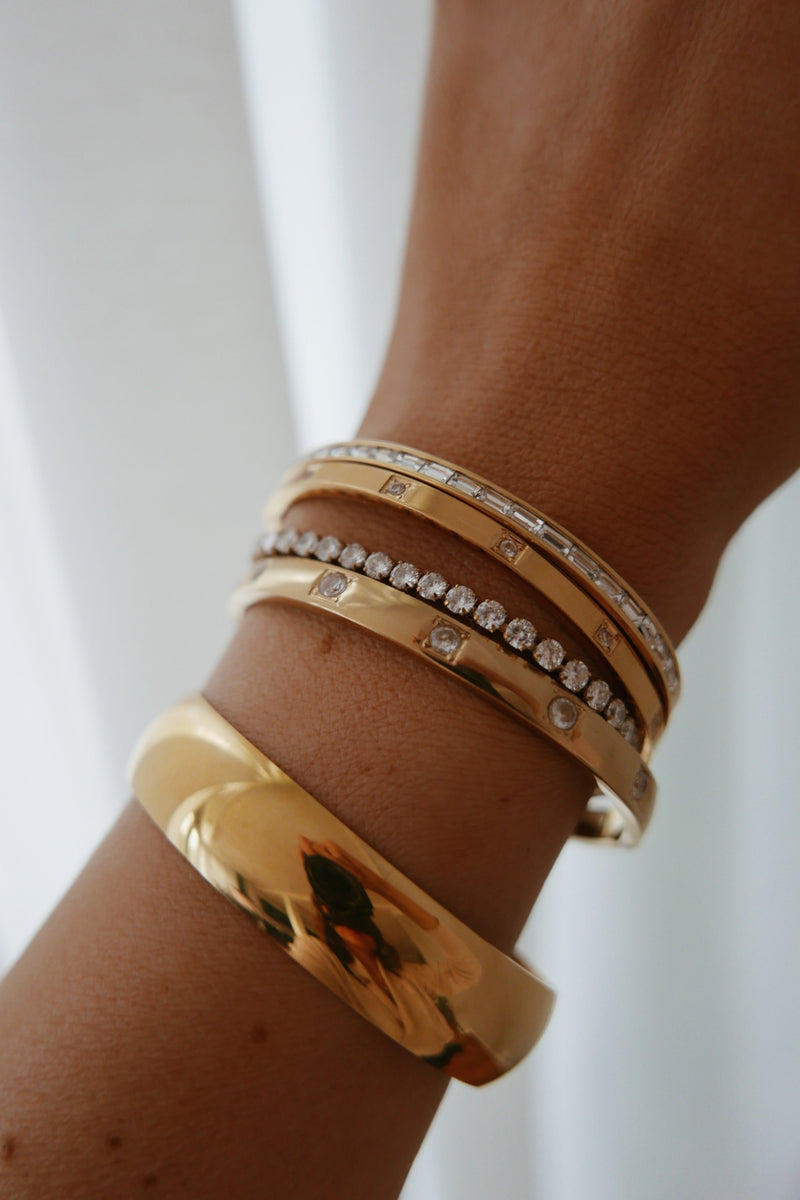 Amata Cuff - Boutique Minimaliste has waterproof, durable, elegant and vintage inspired jewelry