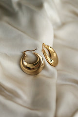 Antonia Hoop Earrings - Boutique Minimaliste has waterproof, durable, elegant and vintage inspired jewelry