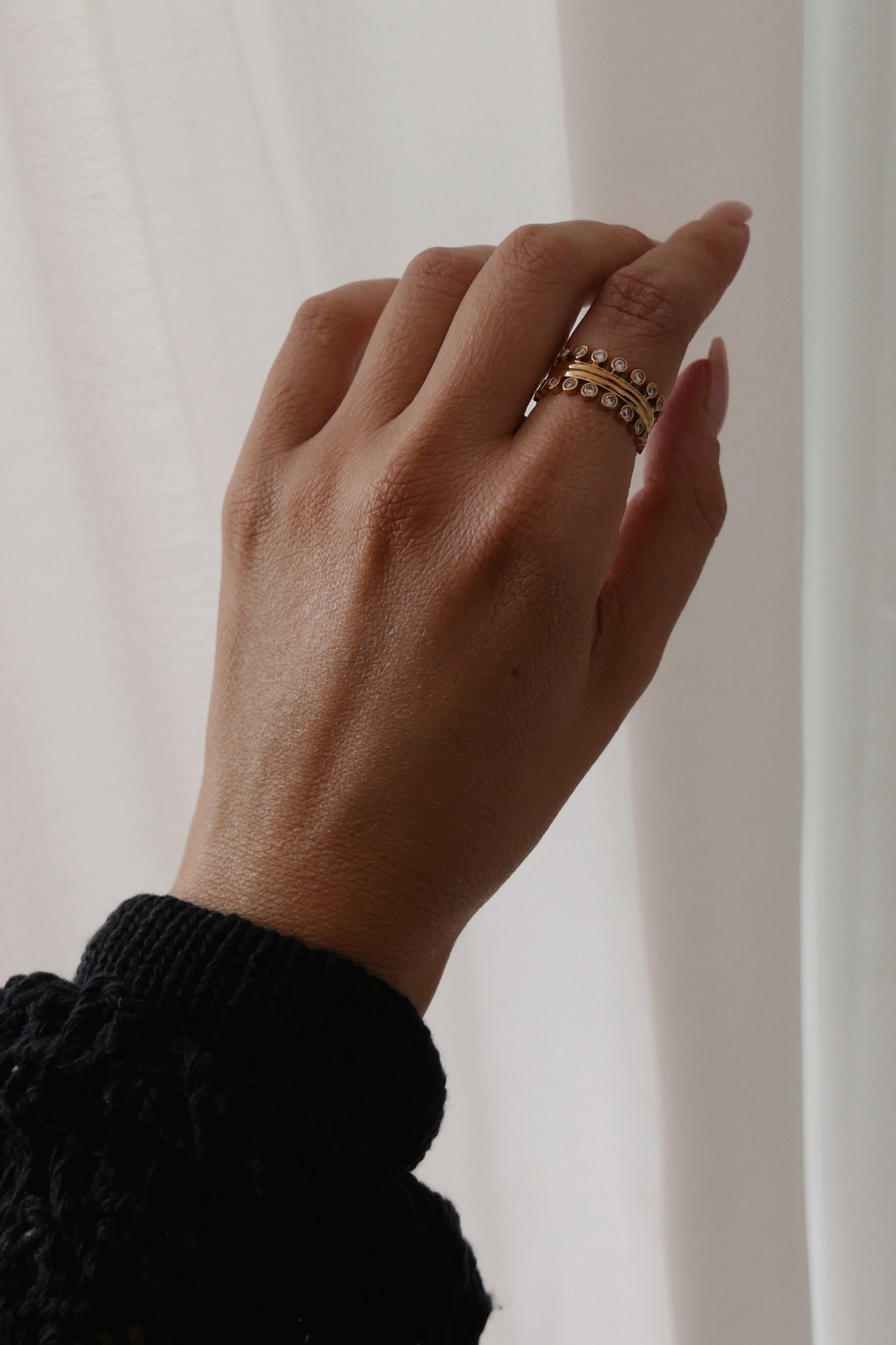 Asia Rings - Boutique Minimaliste has waterproof, durable, elegant and vintage inspired jewelry
