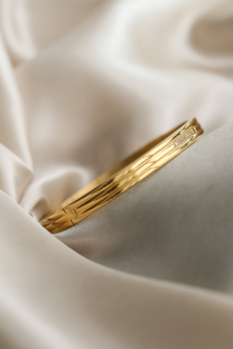 Bentley Cuff - Boutique Minimaliste has waterproof, durable, elegant and vintage inspired jewelry
