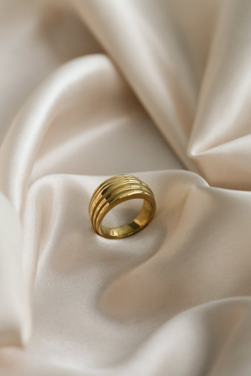 Brie Ring - Boutique Minimaliste has waterproof, durable, elegant and vintage inspired jewelry