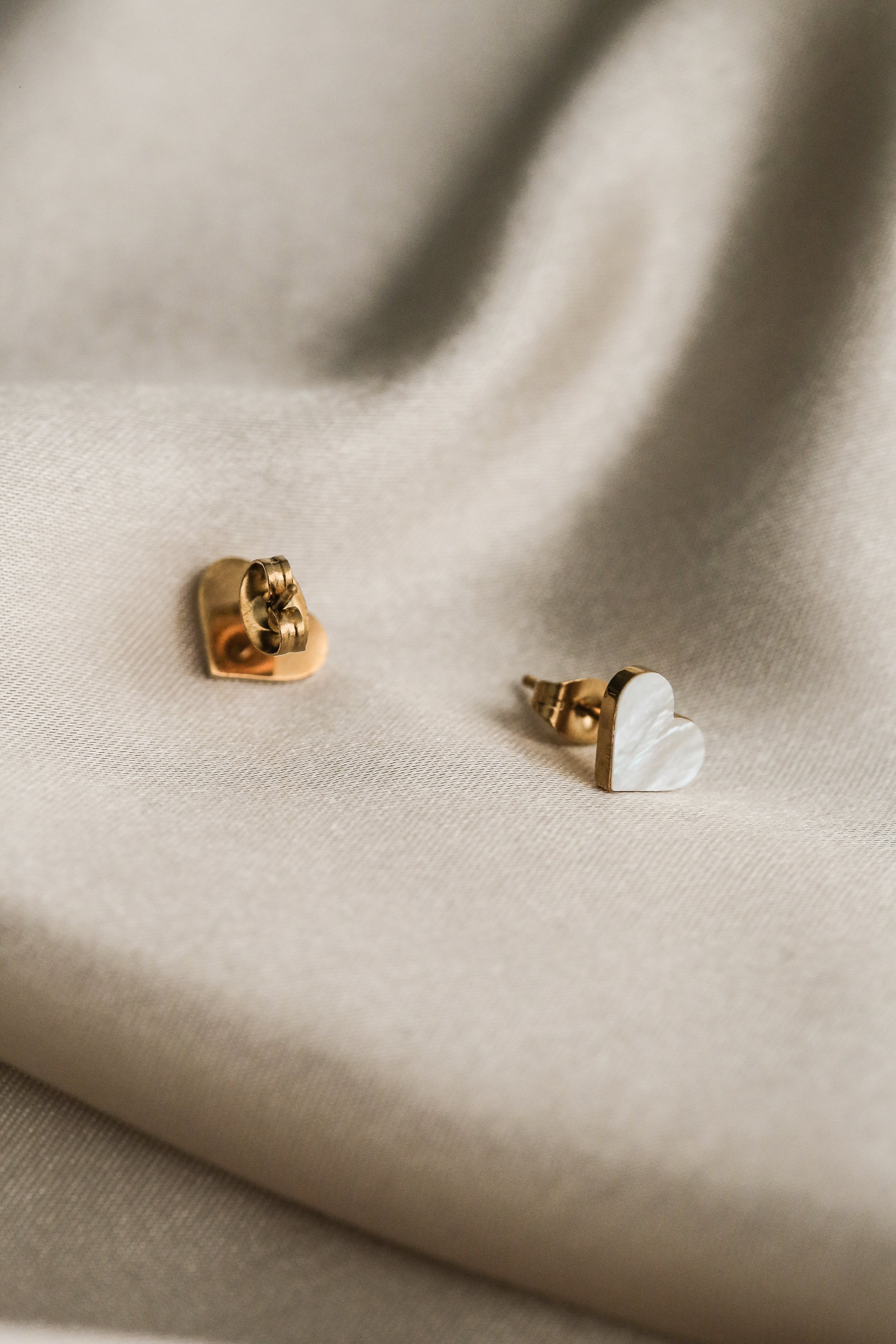 Chloé Studs - Boutique Minimaliste has waterproof, durable, elegant and vintage inspired jewelry
