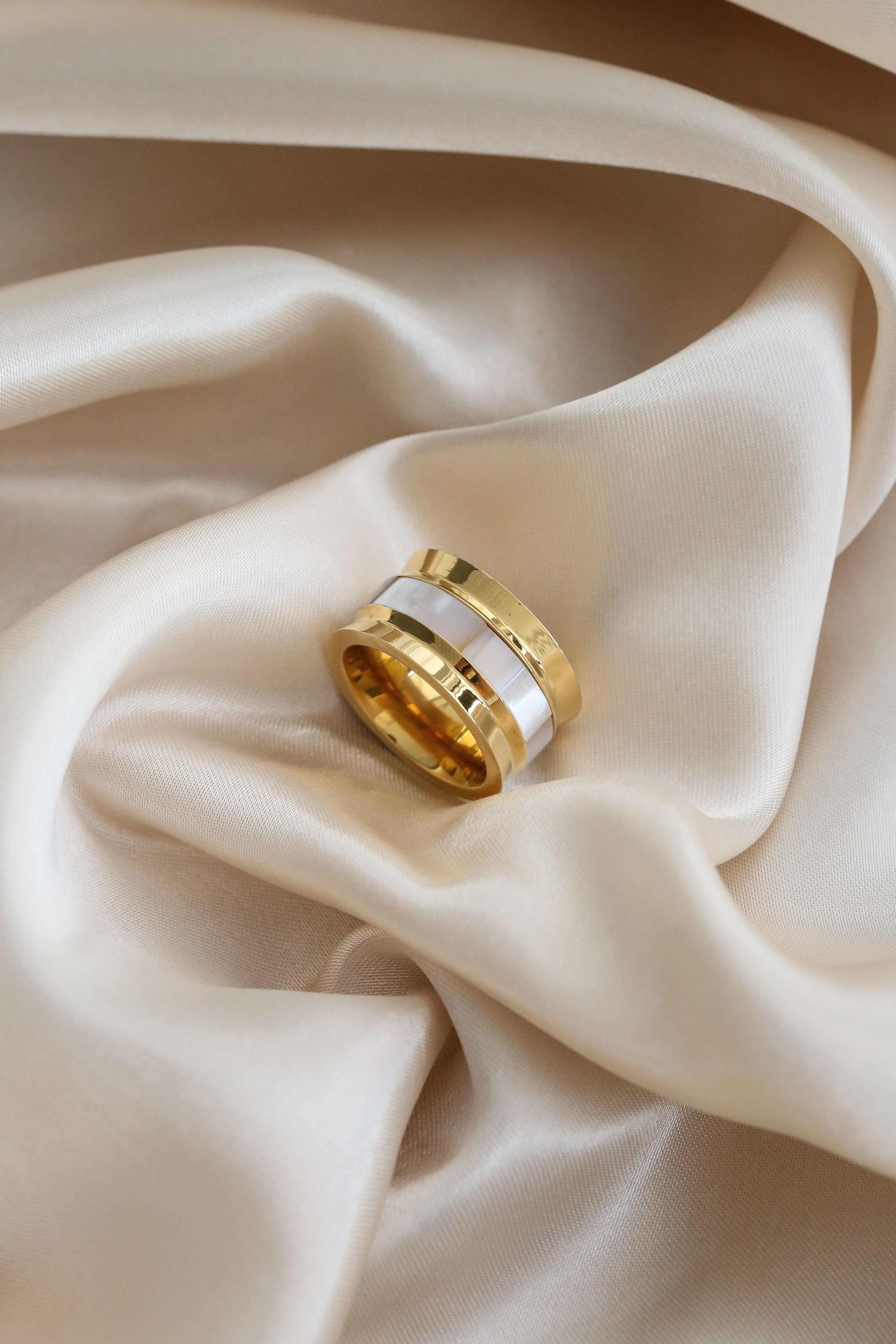 Cinque Terre Ring - Boutique Minimaliste has waterproof, durable, elegant and vintage inspired jewelry