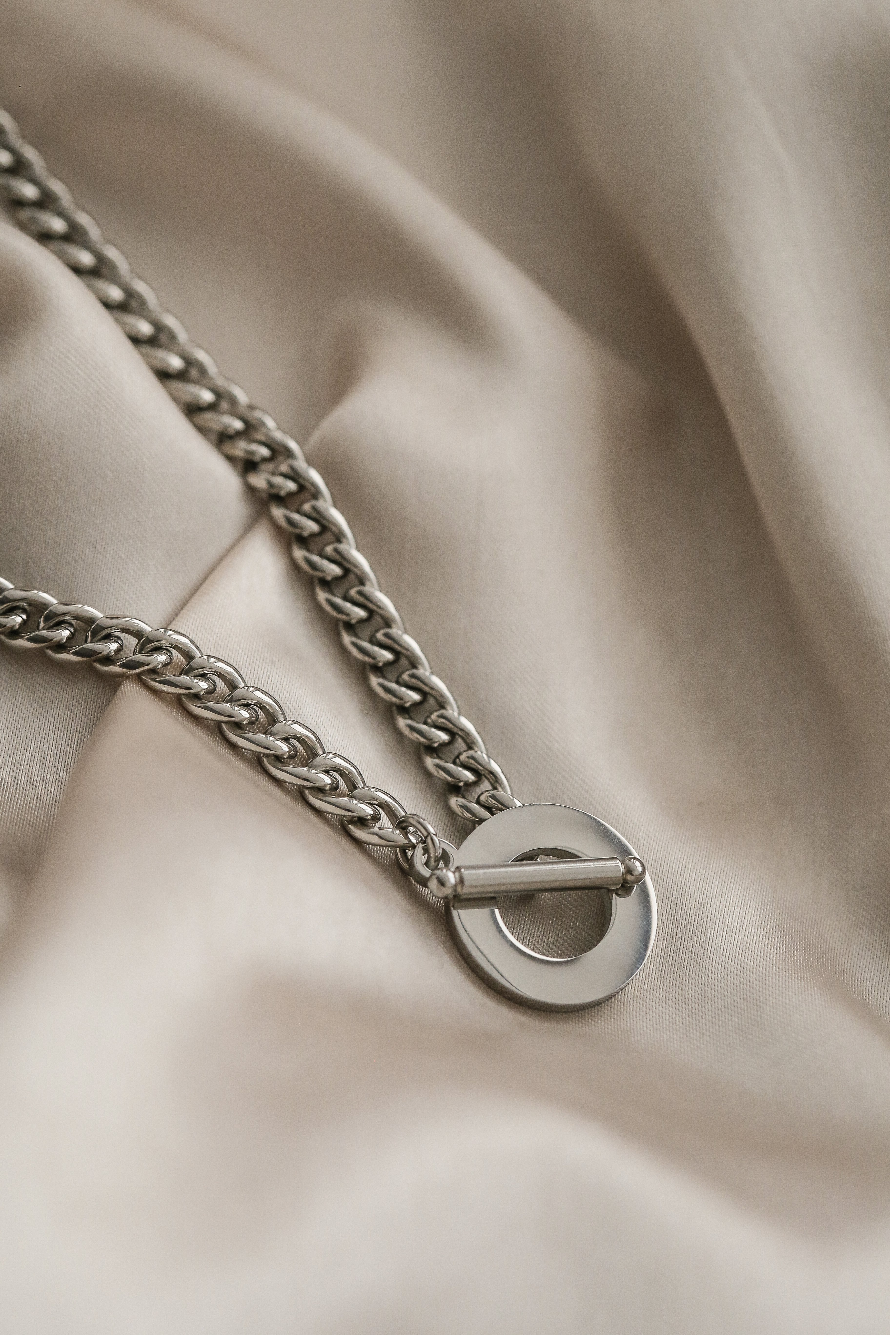 Clara Necklace - Boutique Minimaliste has waterproof, durable, elegant and vintage inspired jewelry