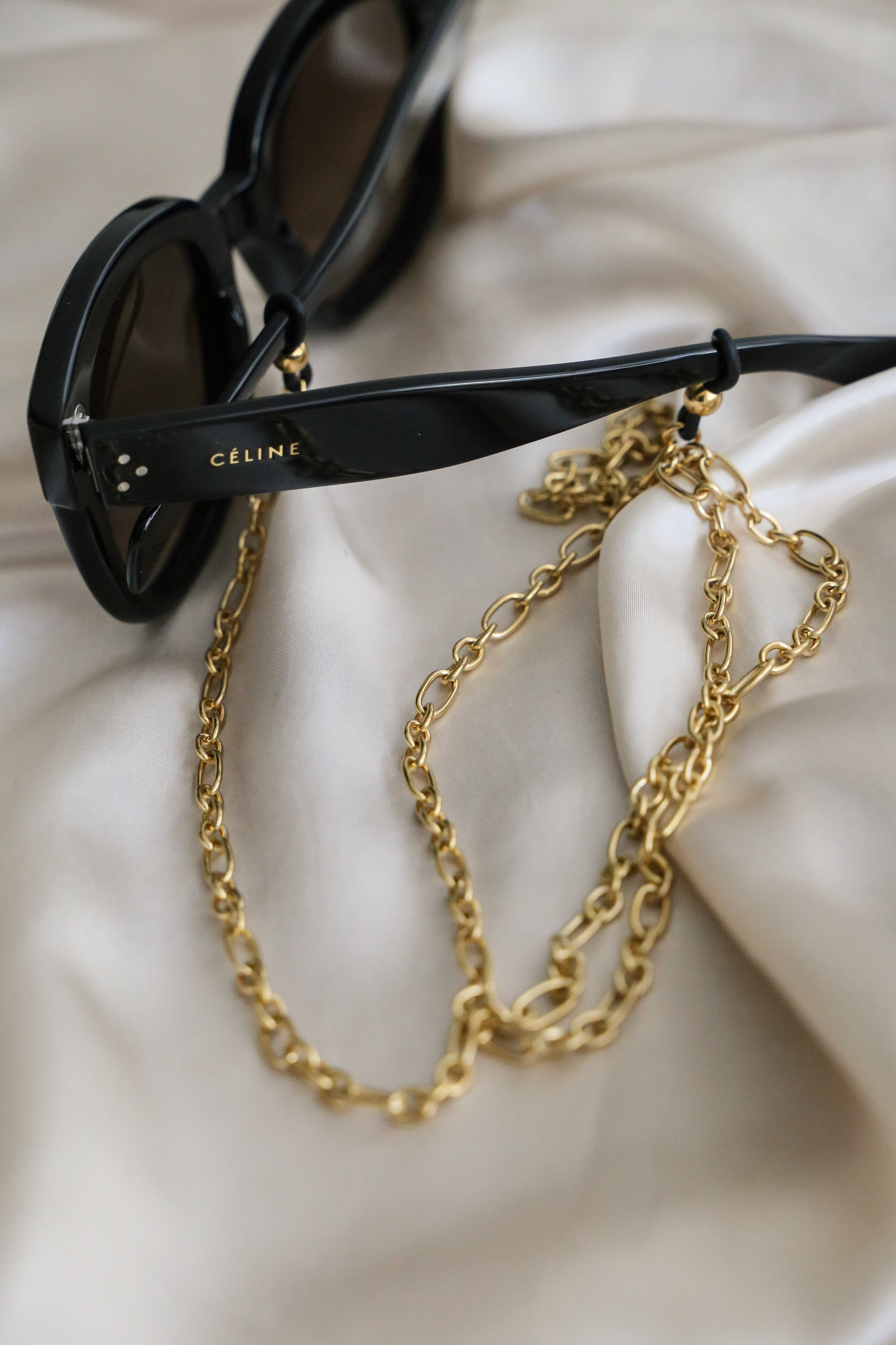 Celine gold clearance chain sunglasses