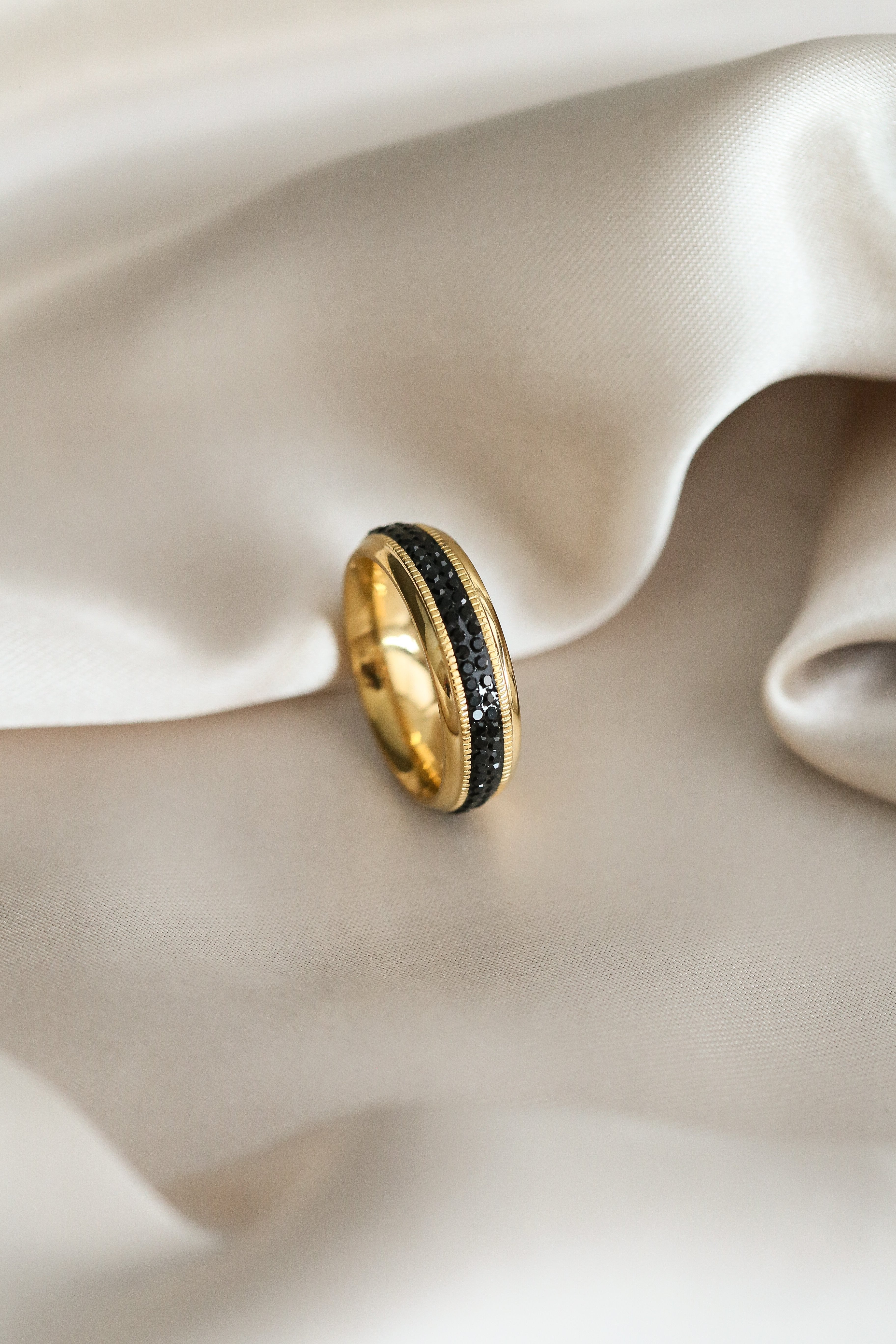 Desirèe Ring - Boutique Minimaliste has waterproof, durable, elegant and vintage inspired jewelry